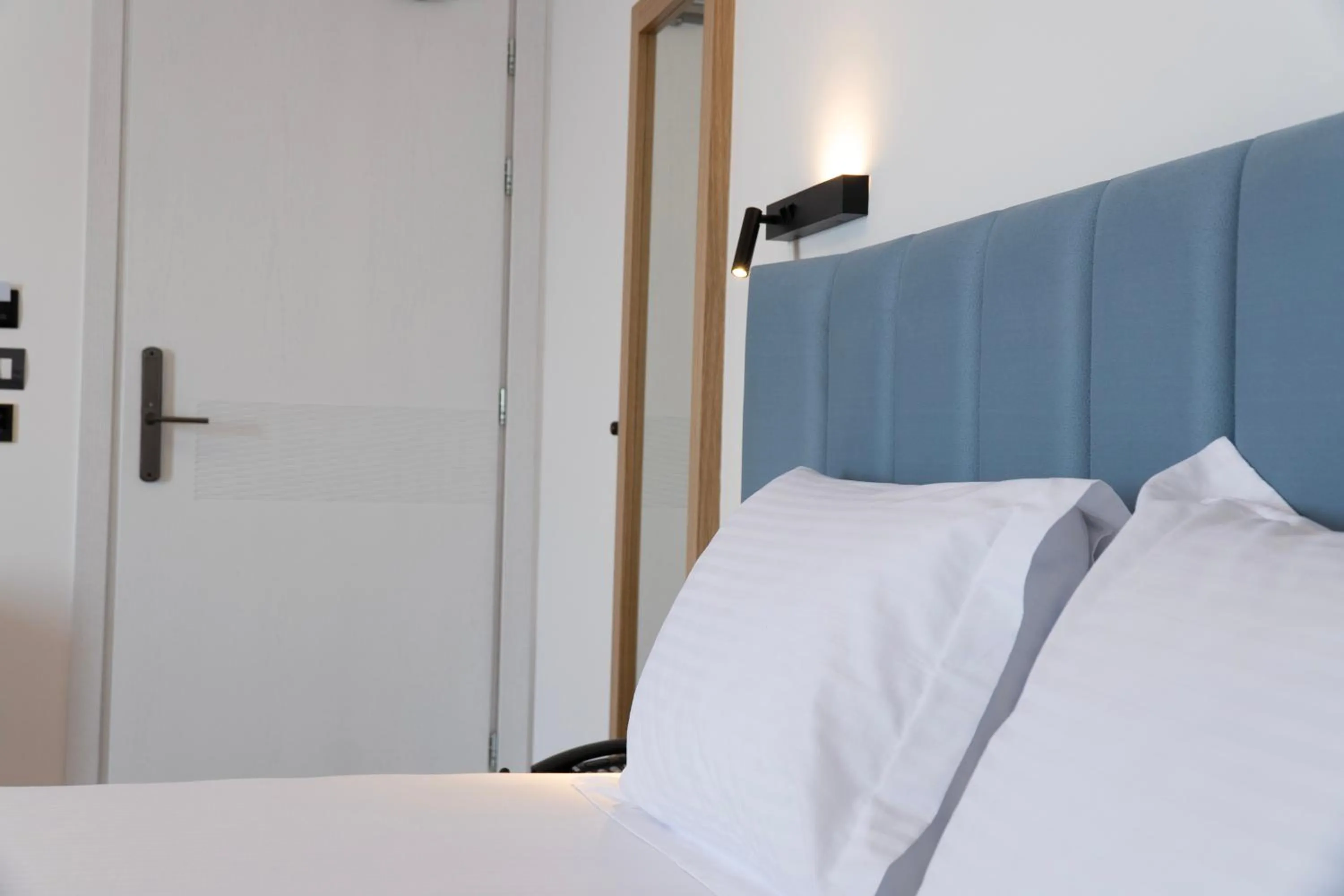 Bed in Hilltop Heaven Hotel