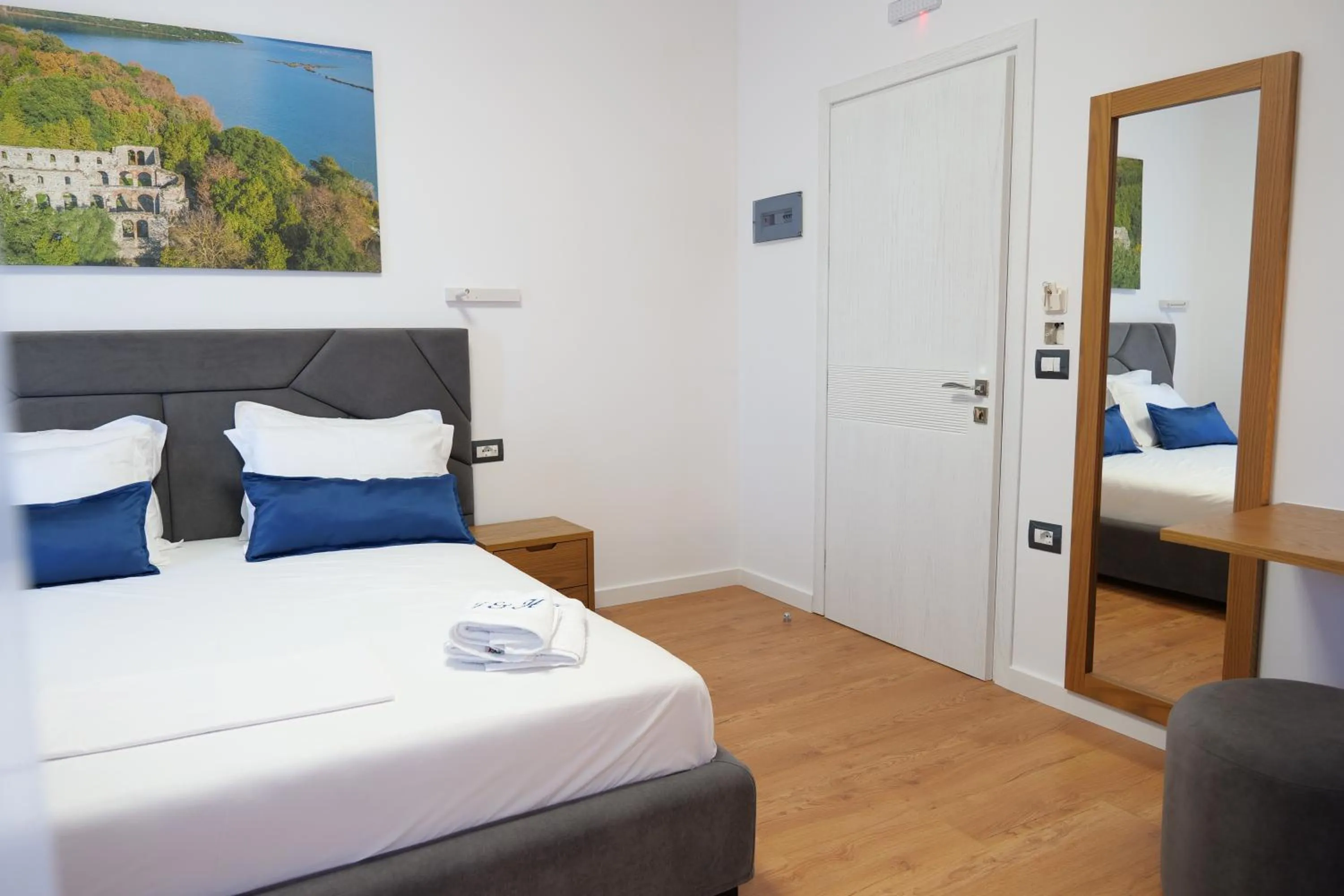 Bed in Hilltop Heaven Hotel