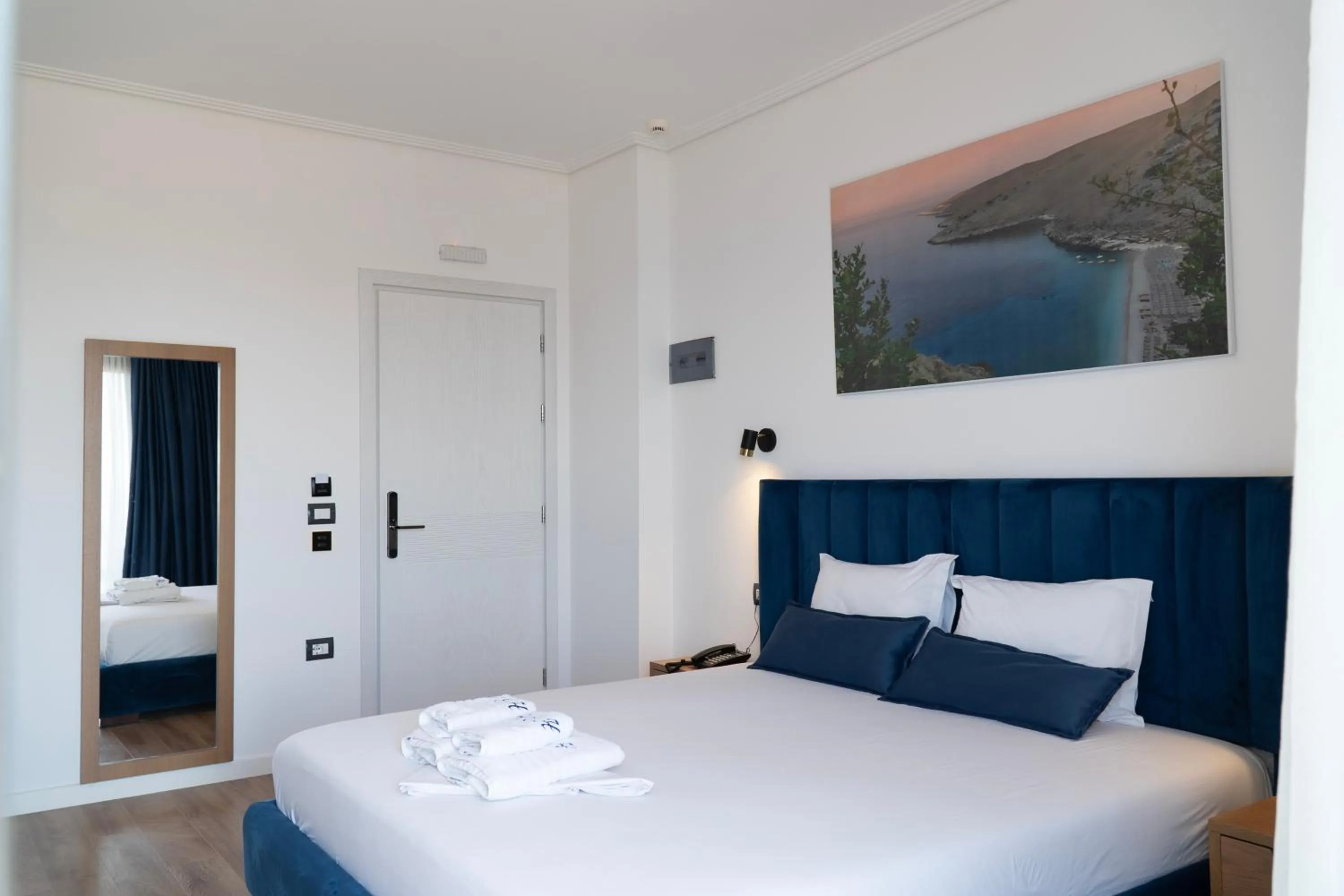 Bed in Hilltop Heaven Hotel