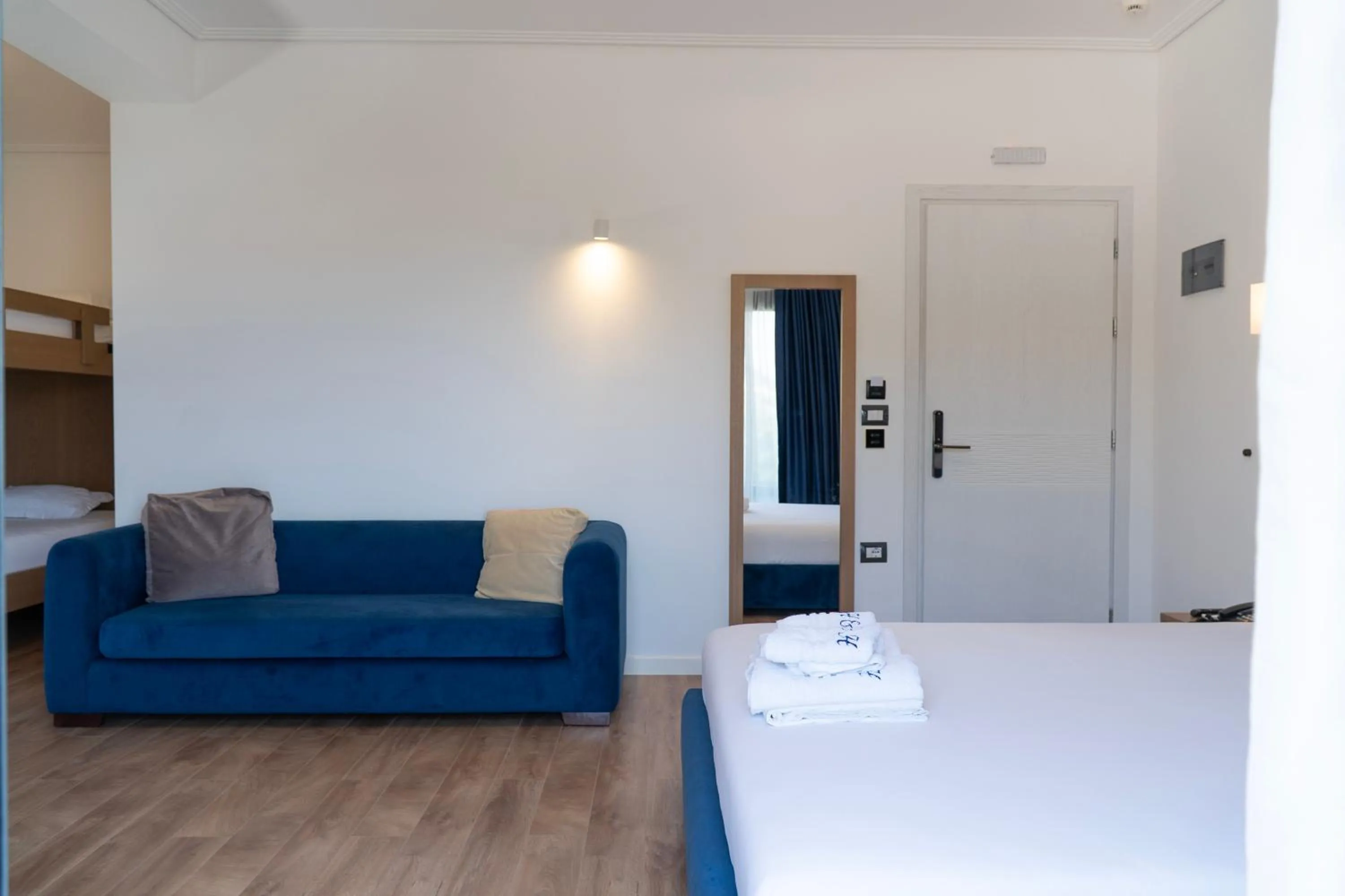 Bed in Hilltop Heaven Hotel