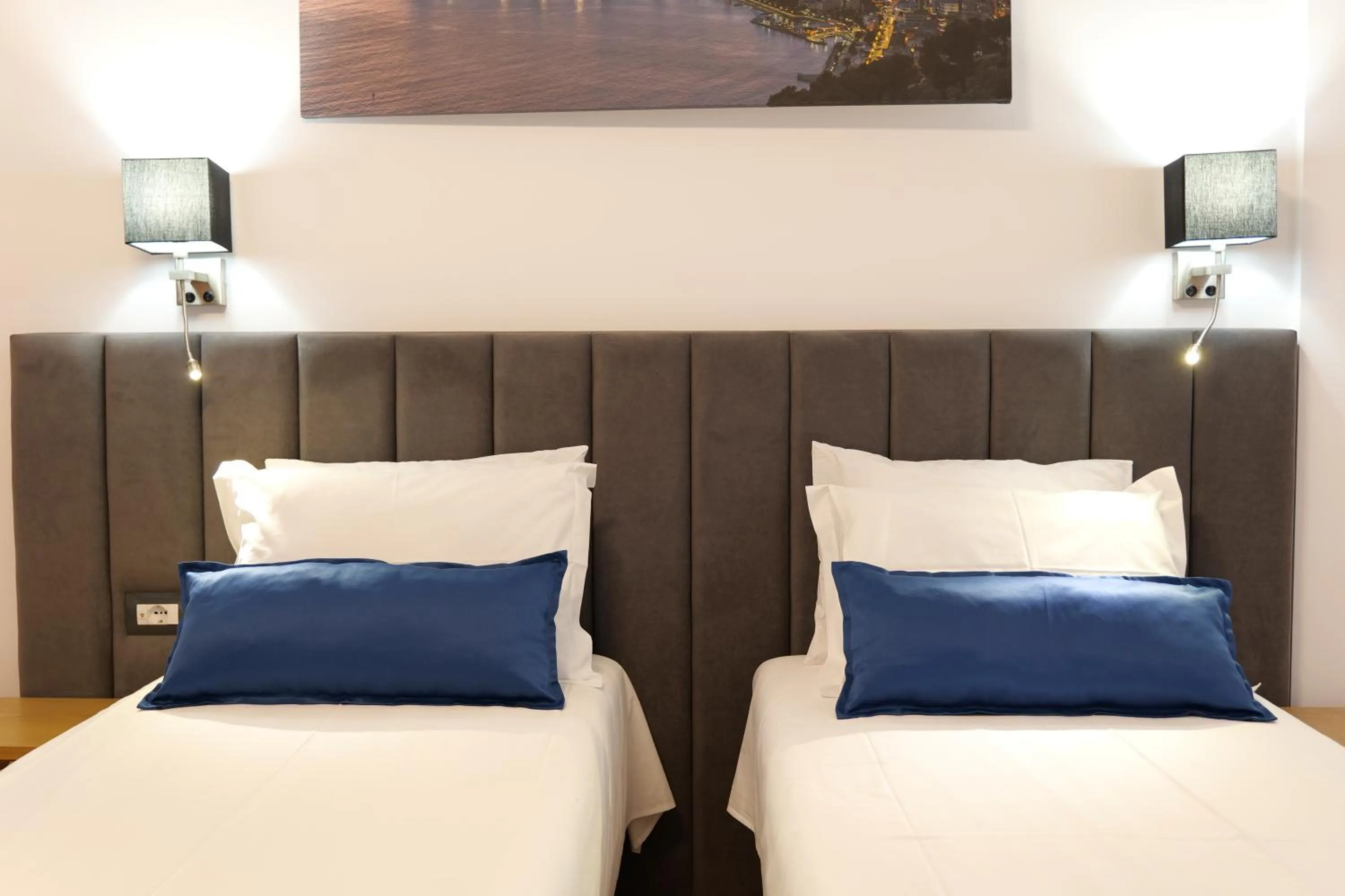 Bed in Hilltop Heaven Hotel