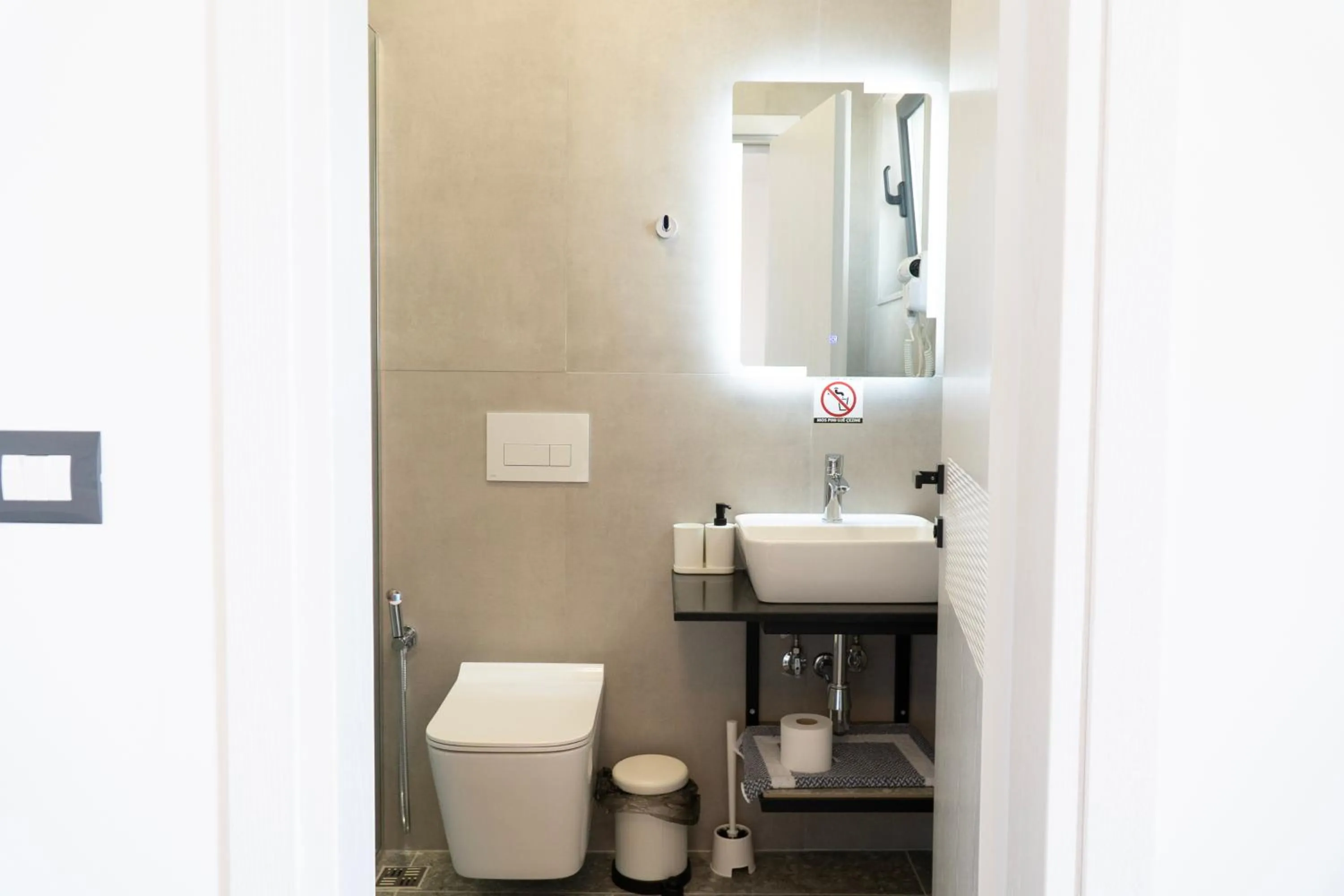 Hilltop Heaven Hotel