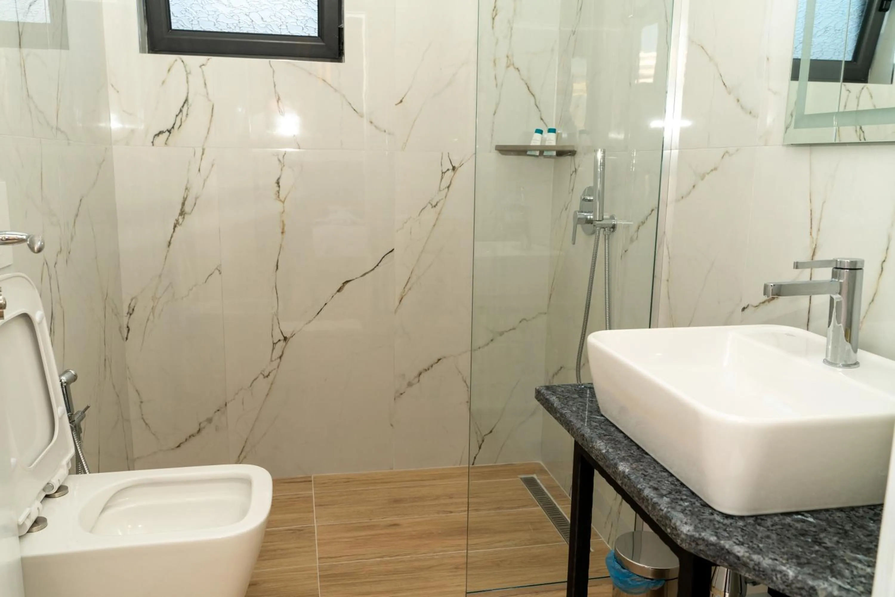 Shower in Hilltop Heaven Hotel