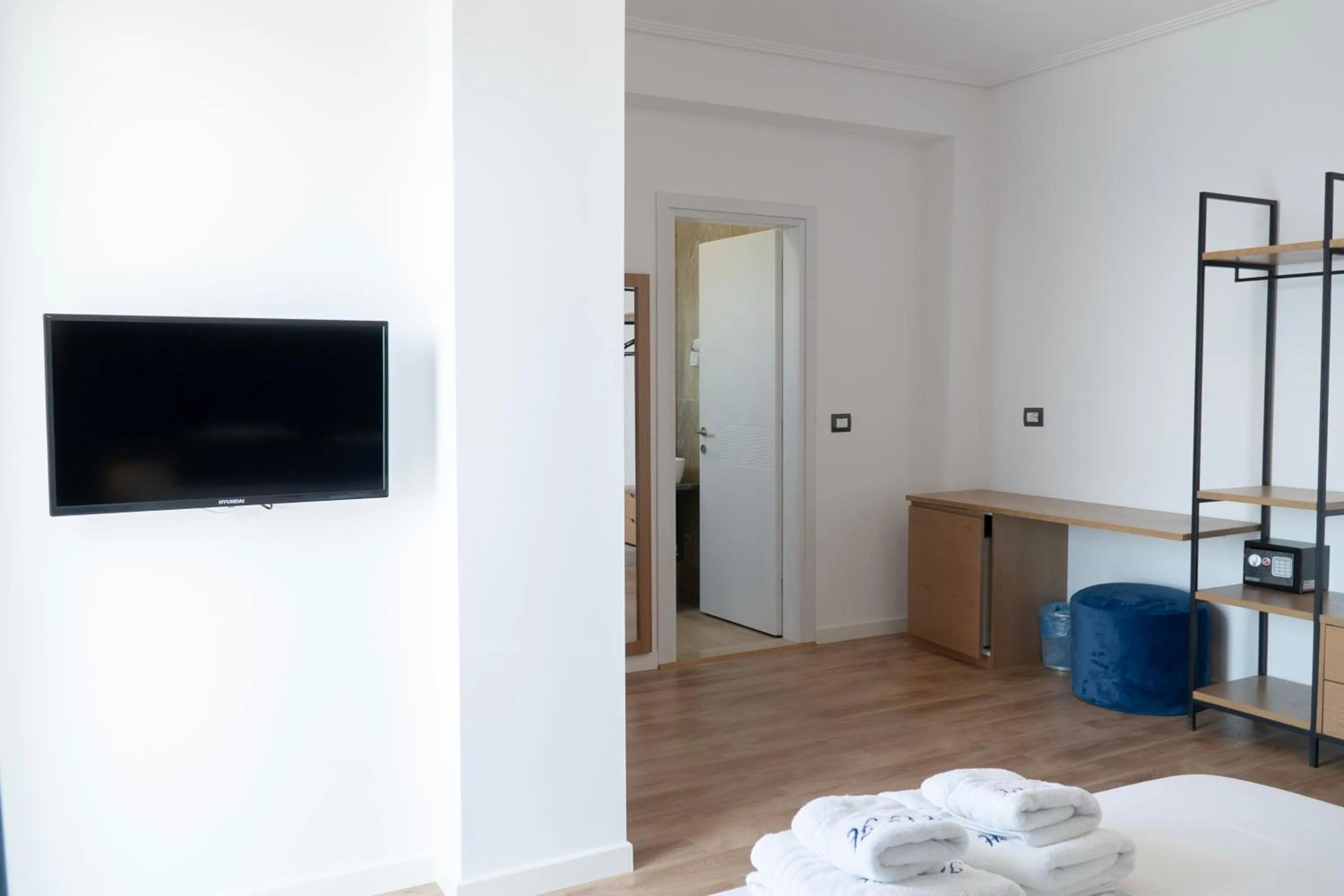 Bed in Hilltop Heaven Hotel