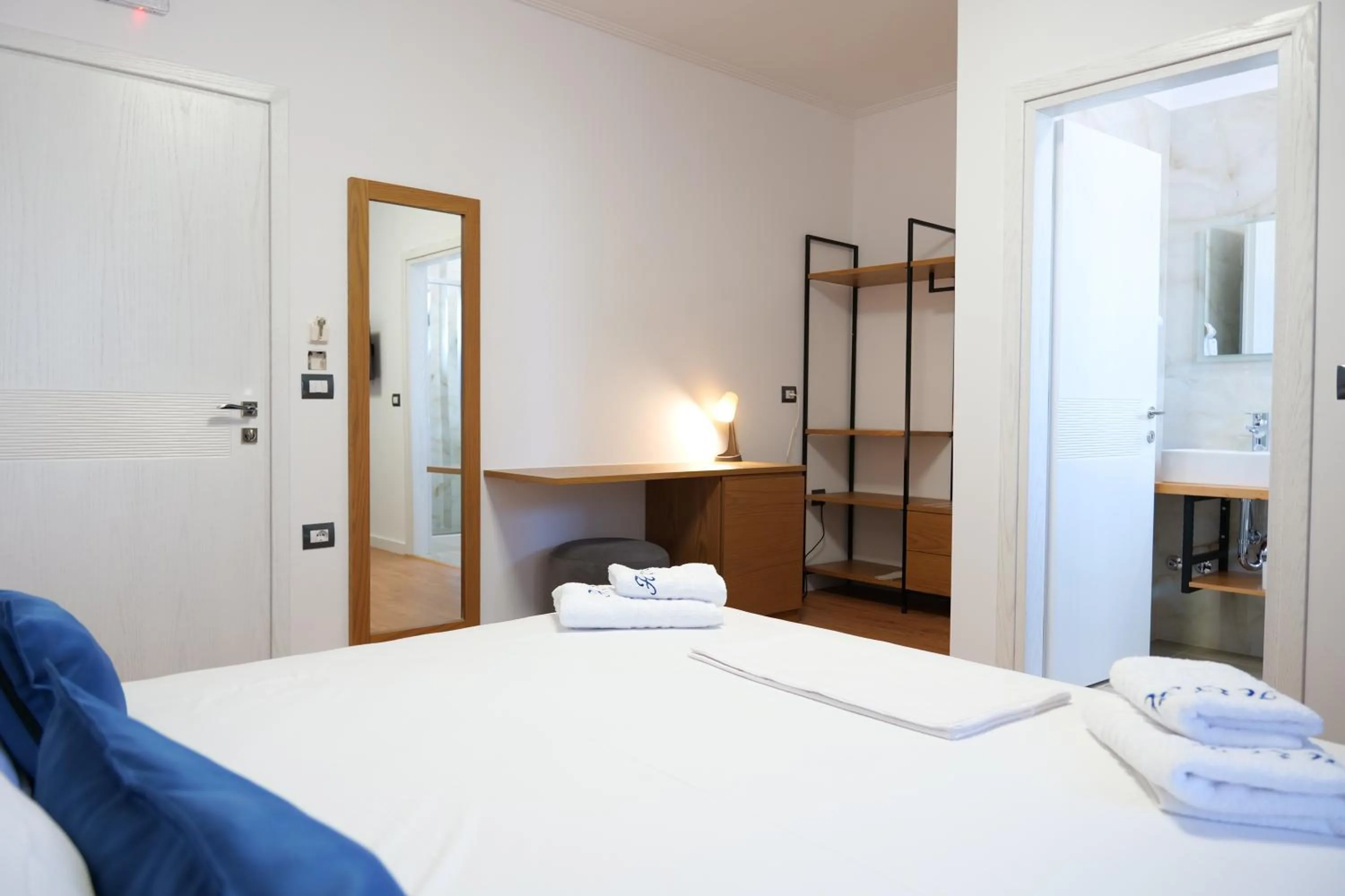 Bed in Hilltop Heaven Hotel