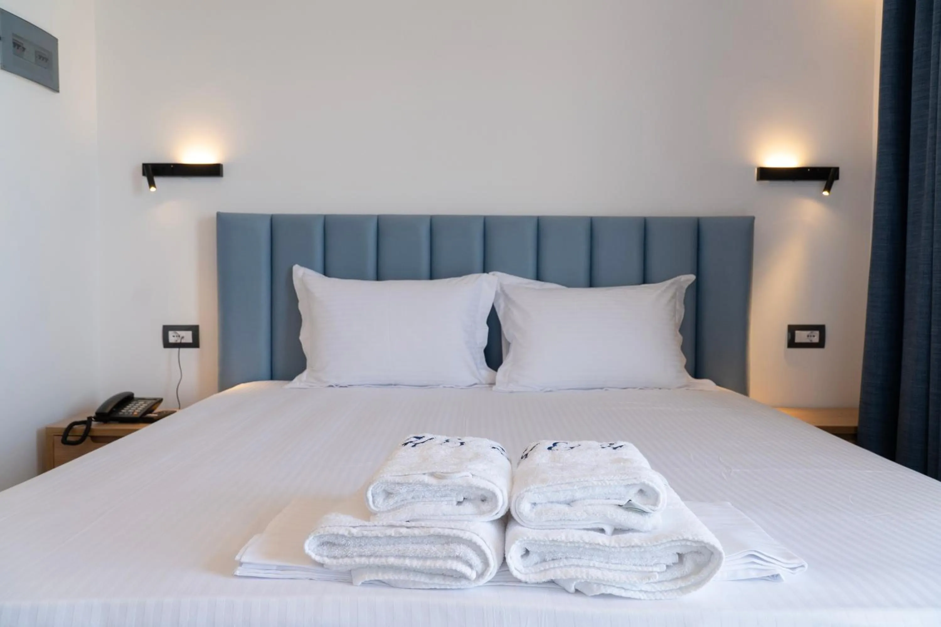 Bed in Hilltop Heaven Hotel