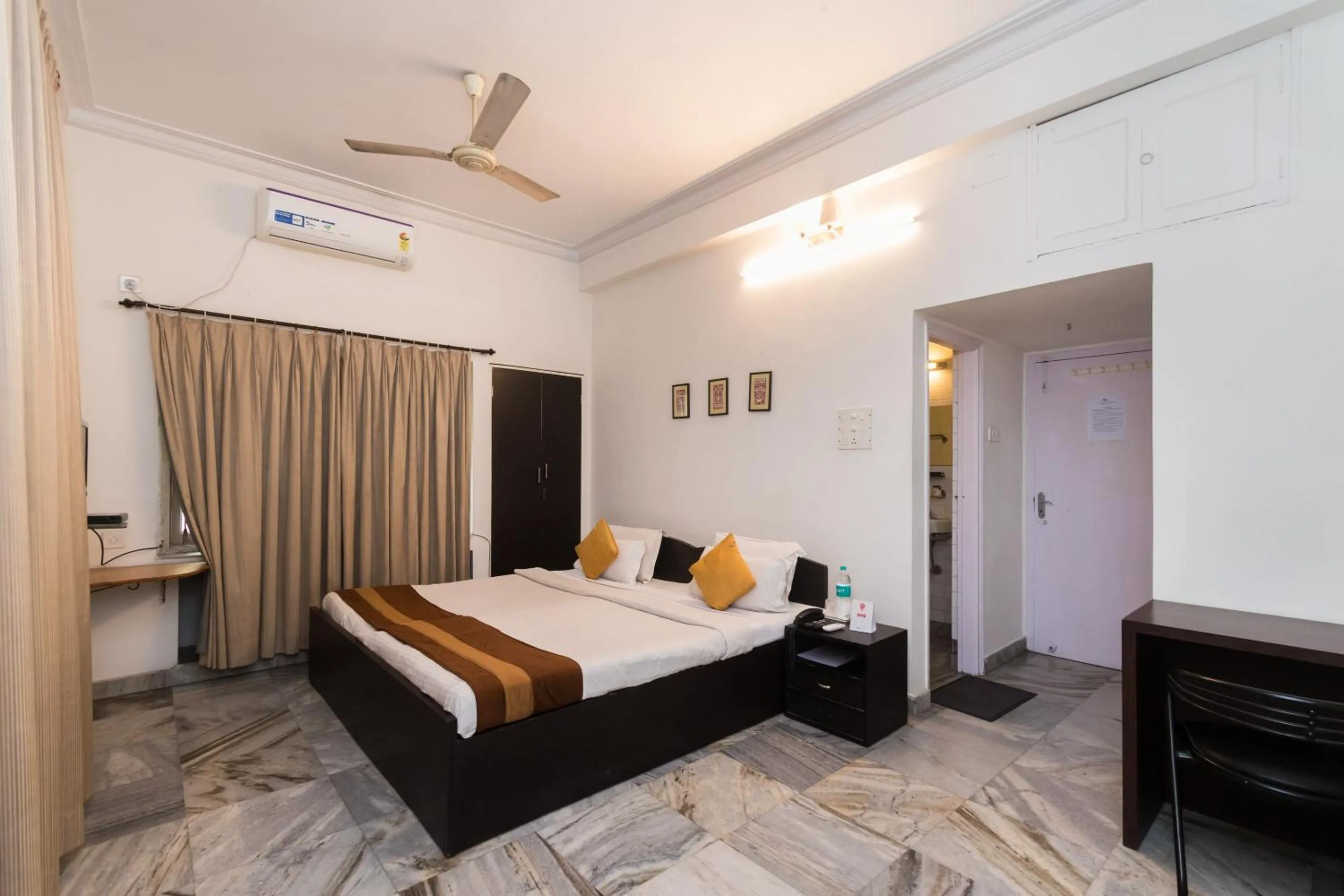 Bedroom, Bed in Super Hotel O Rathi Kunj Near City Centre Salt Lake