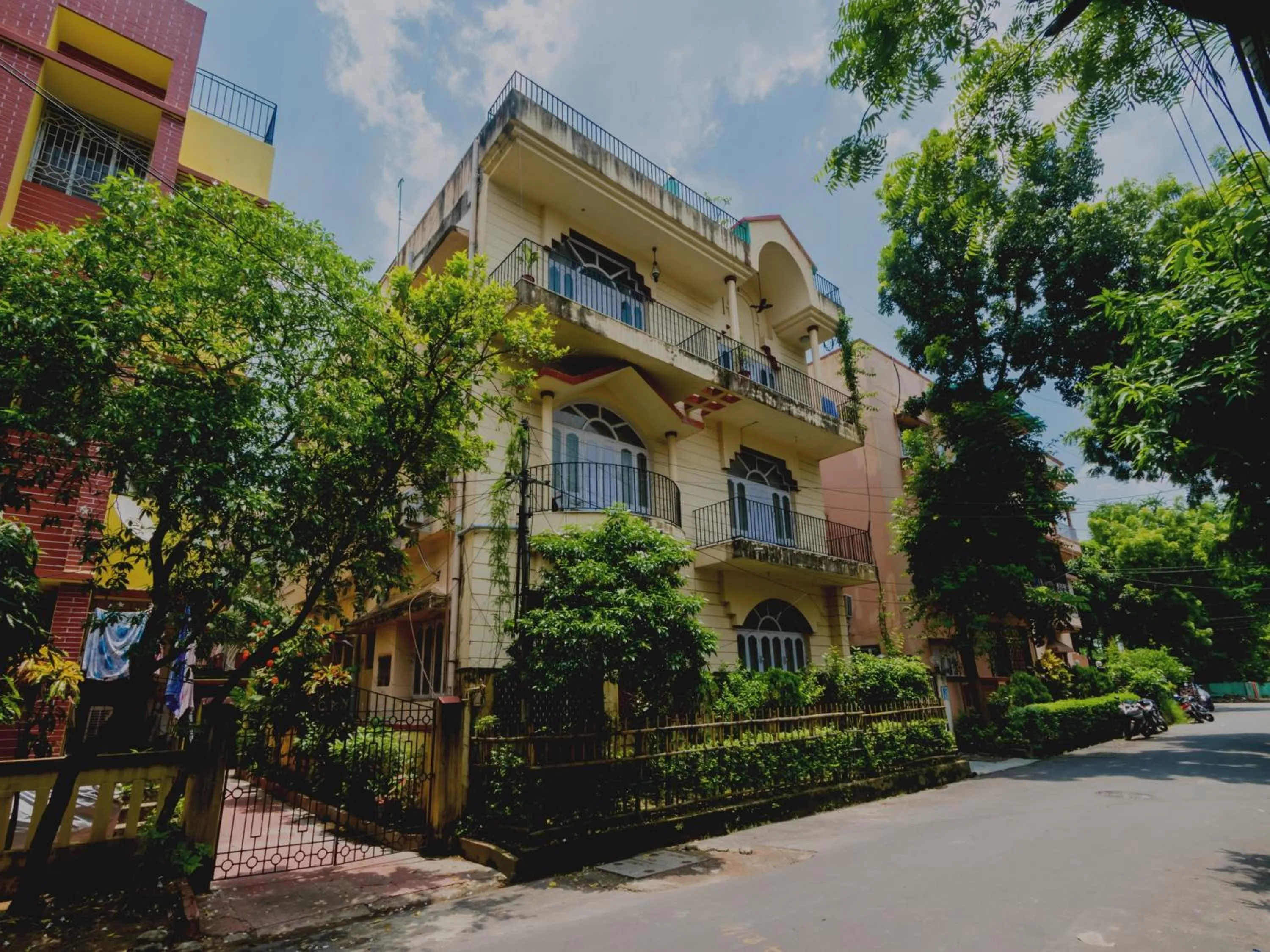 Facade/entrance in Super Hotel O Rathi Kunj Near City Centre Salt Lake