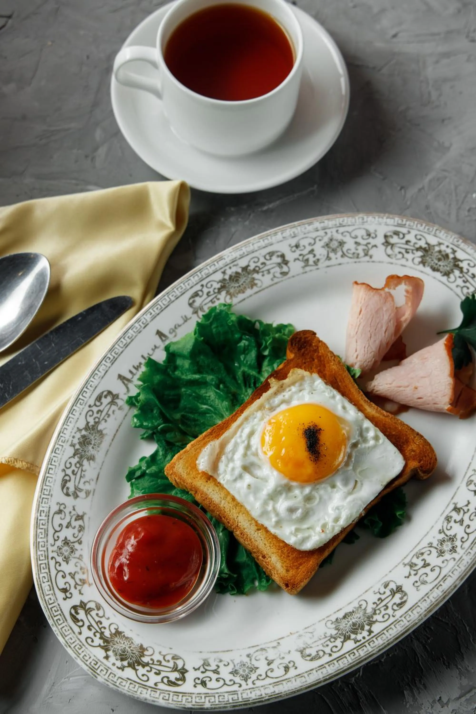 Food in Altyn Adam Hotel