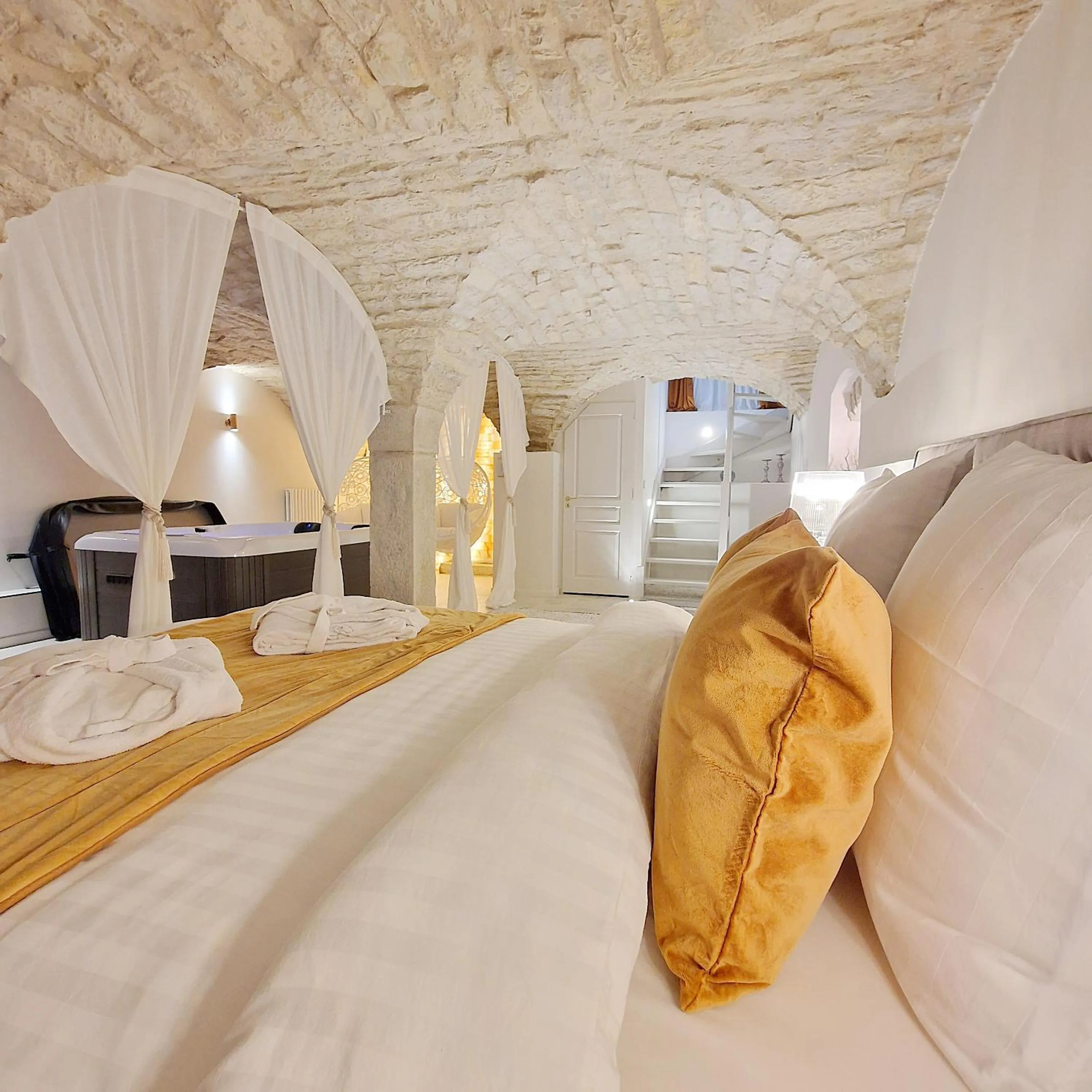 Bed in La Dolce Vita Spa privatif