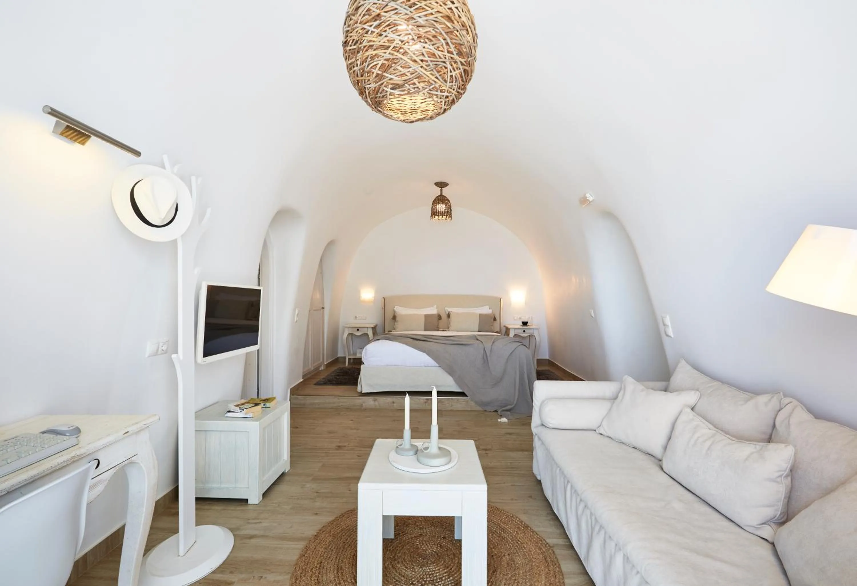 Time of day, Bed in Celestia Grand