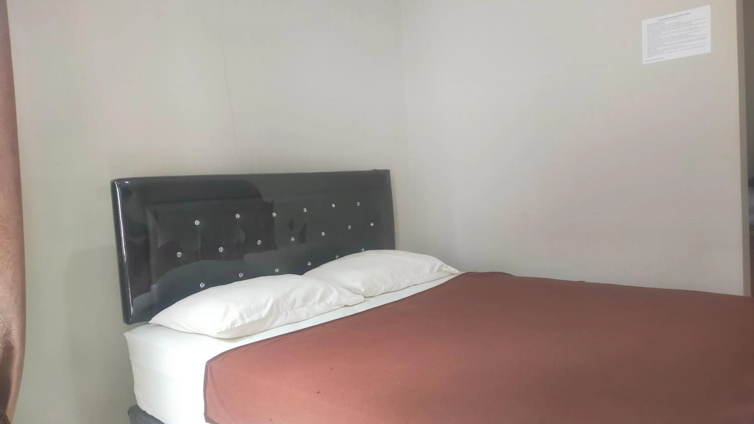 Staff, Bed in Aqsa Guest House Ciamis Syariah