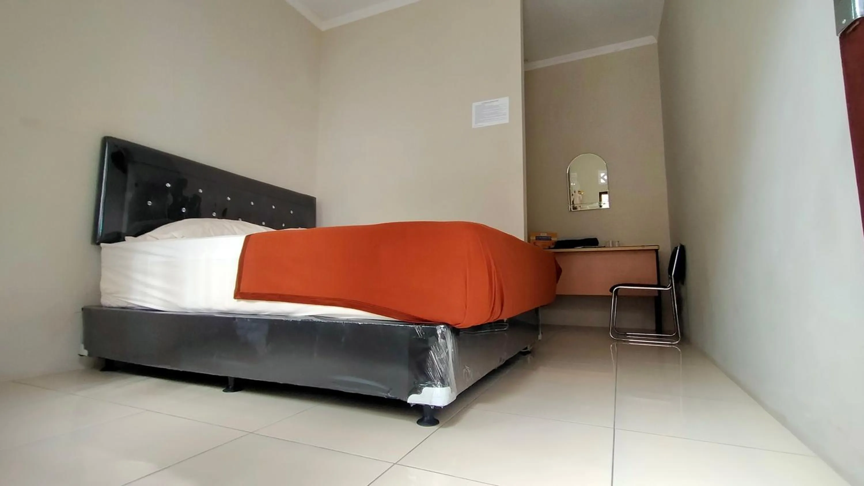 Staff, Bed in Aqsa Guest House Ciamis Syariah