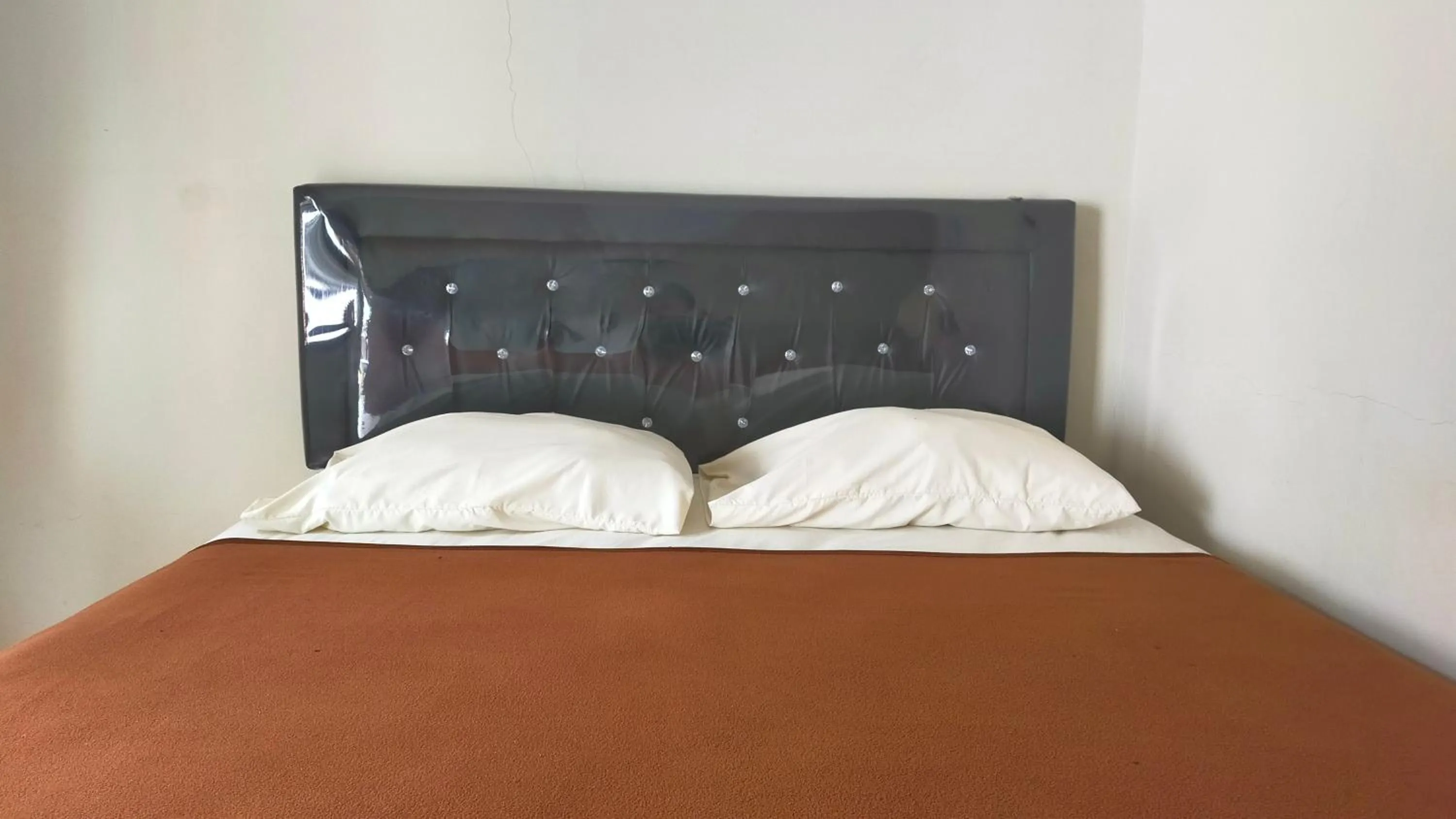 Staff, Bed in Aqsa Guest House Ciamis Syariah