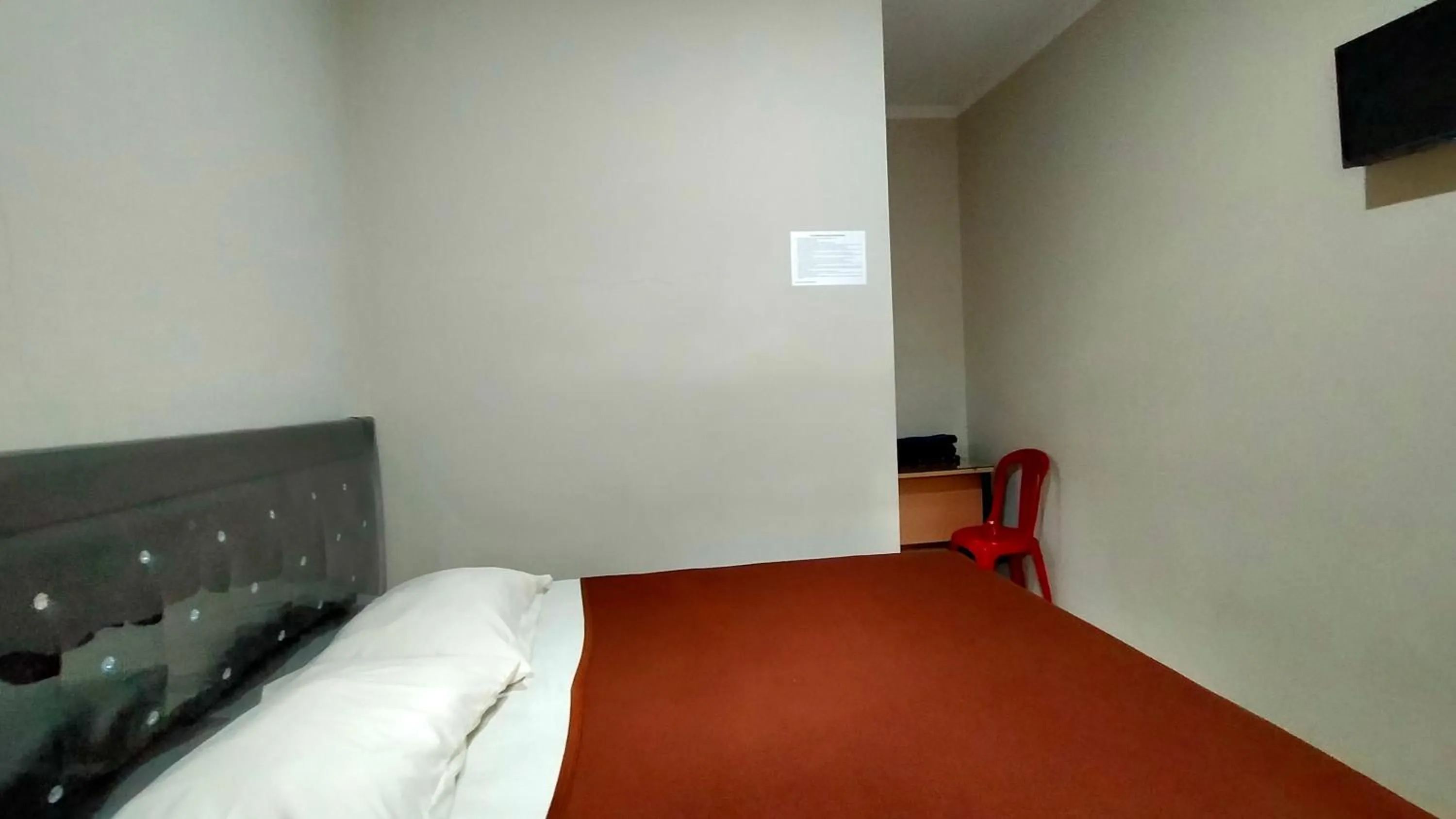 Staff, Bed in Aqsa Guest House Ciamis Syariah