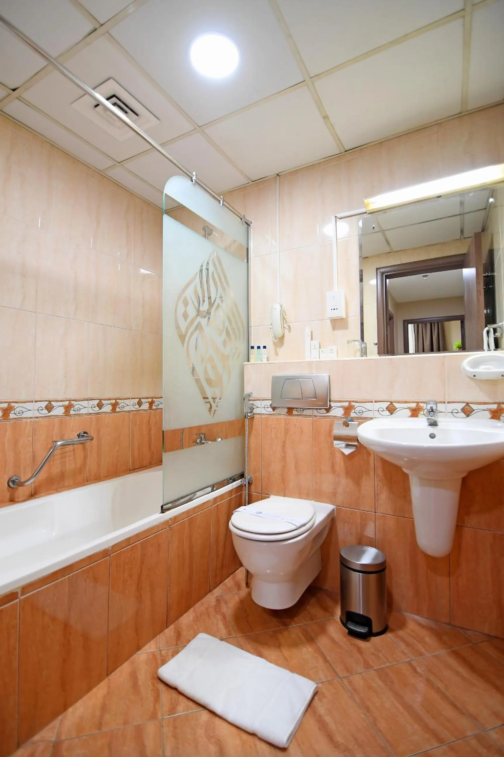 room service in Emirates Stars Hotel Apartments Sharjah