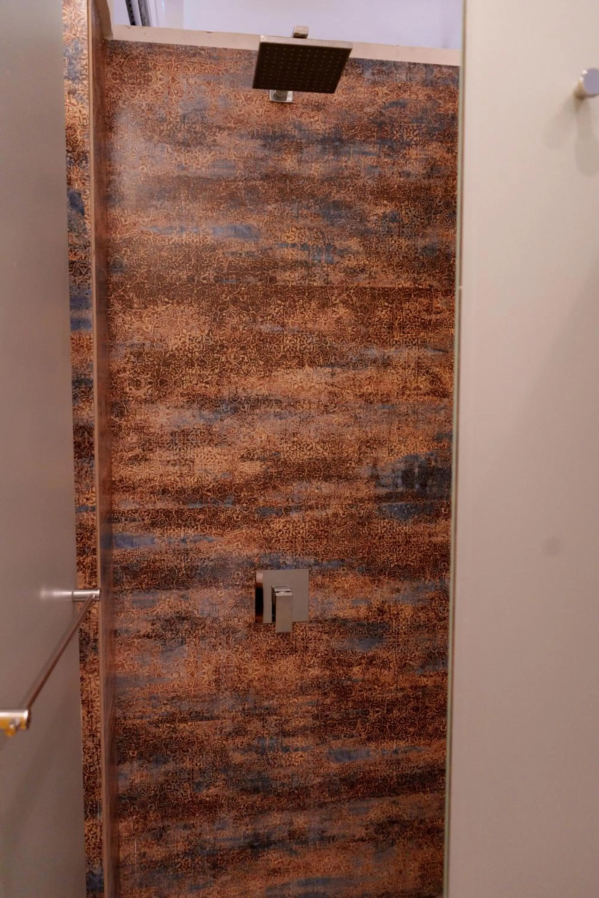 Shower in Ganem Suites Cartagena