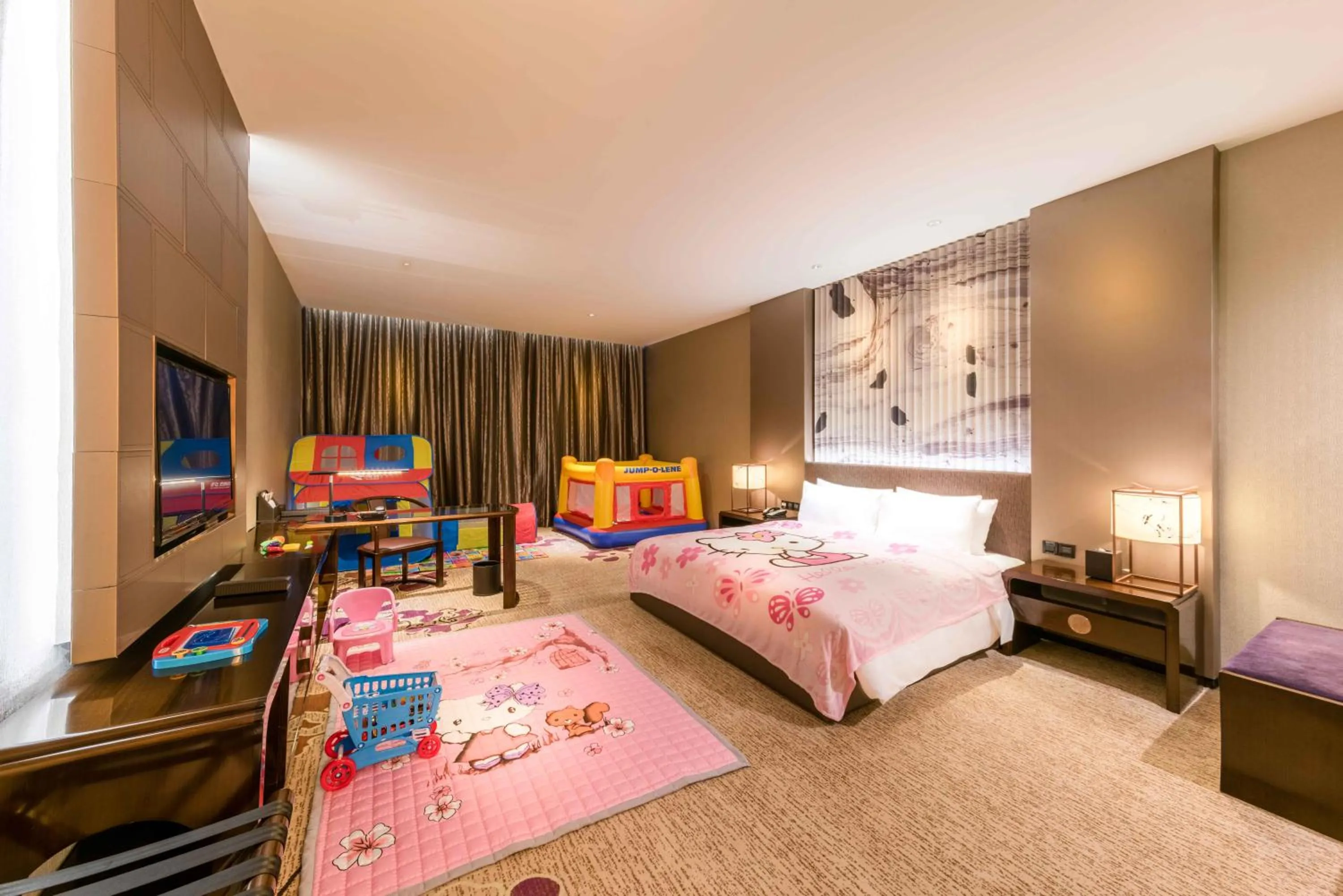 Photo of the whole room in CITIC Pacific Zhujiajiao Jin Jiang Hotel