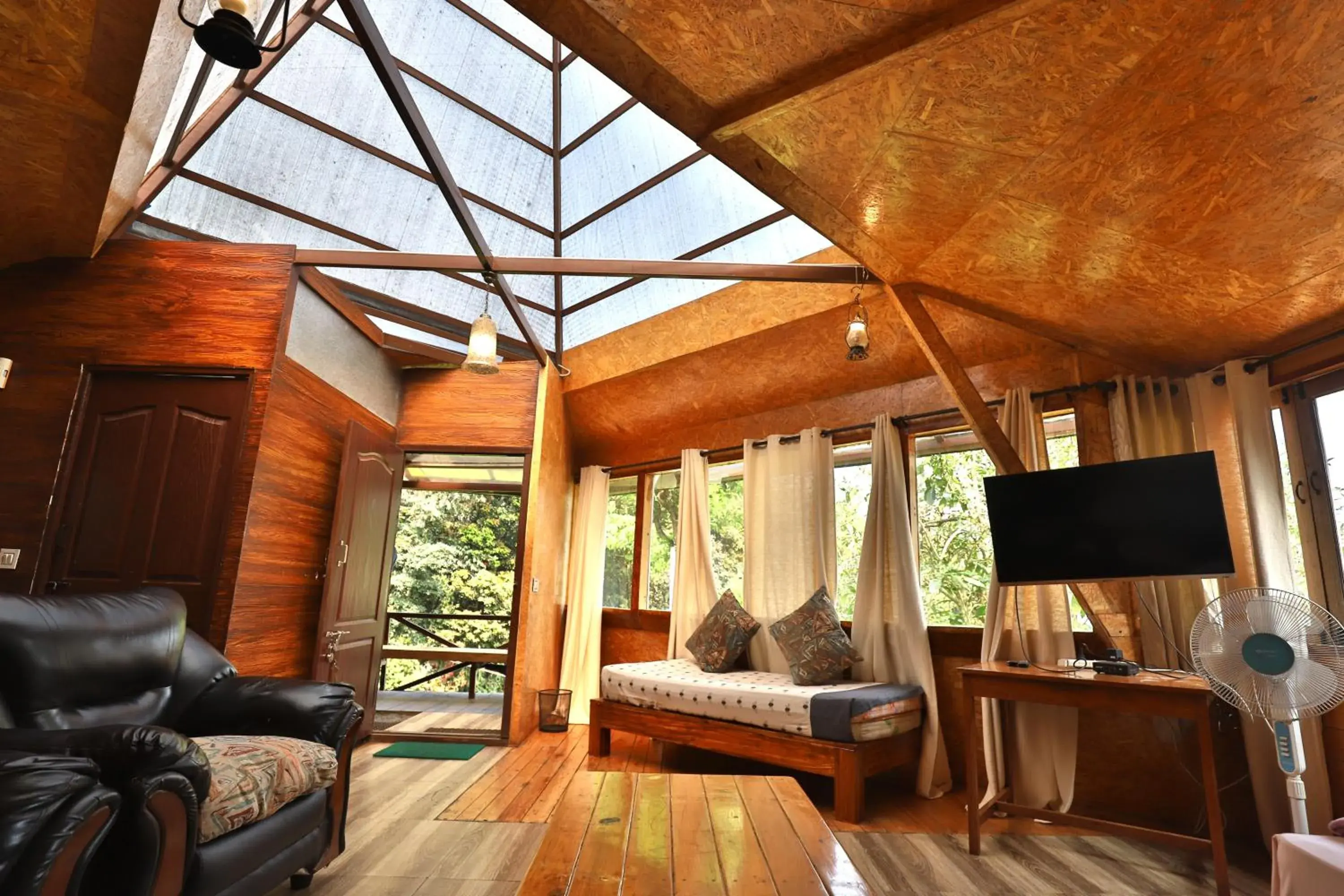 Valley View Room in De Rock Jungle Living Resort Valley View Room in De Rock Jungle Living Resort