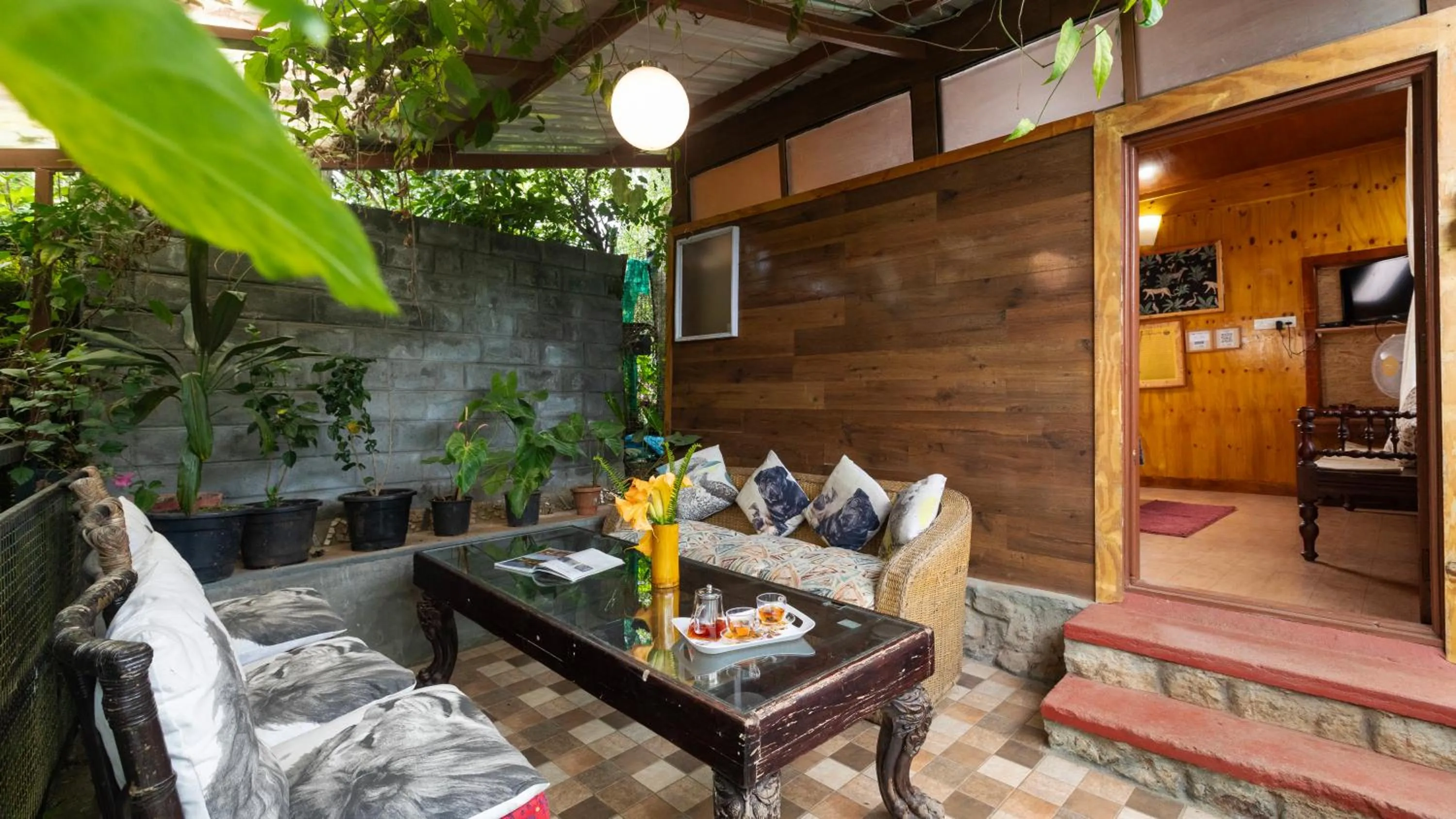 Living room in De Rock Jungle Living Resort