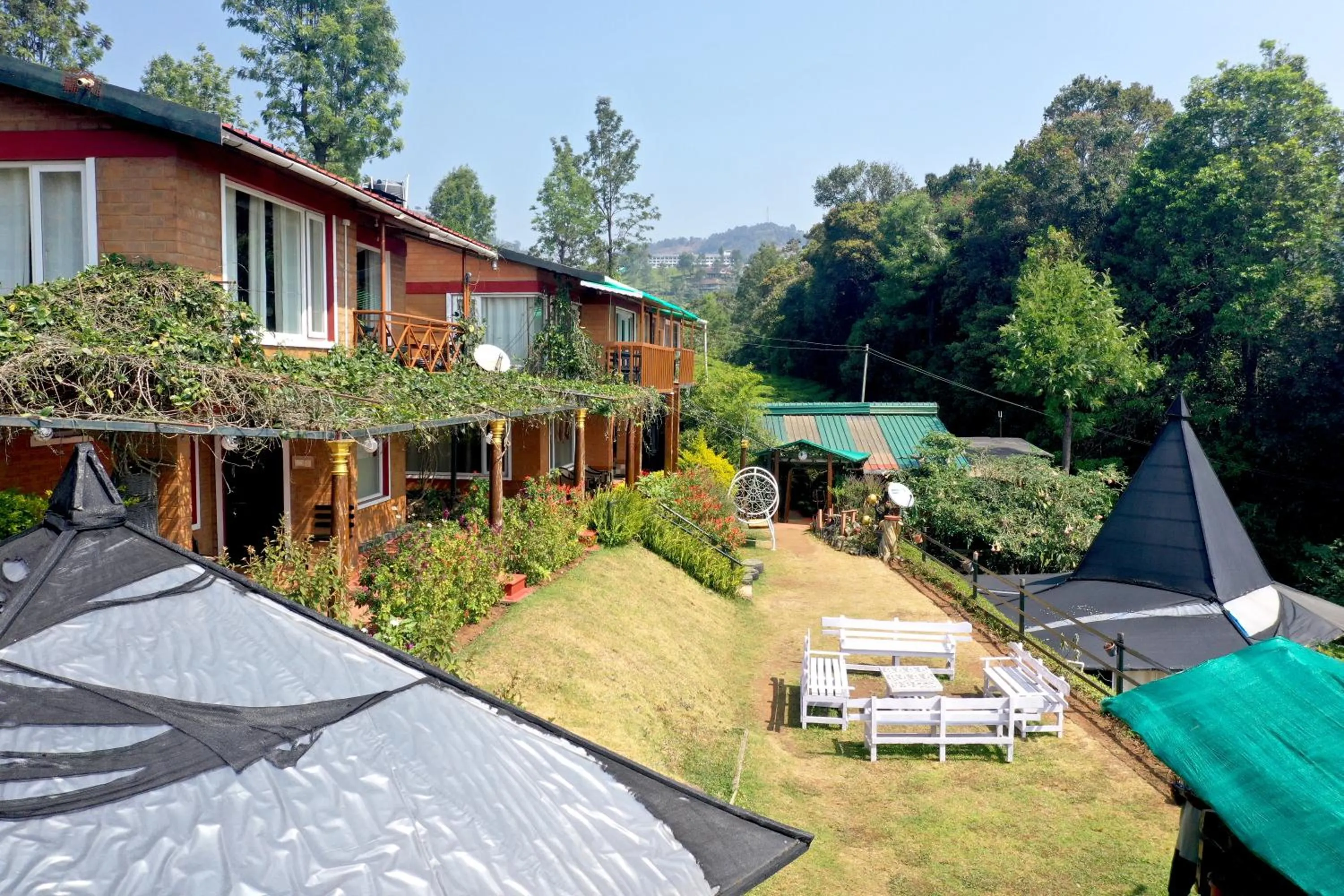 Property building in De Rock Jungle Living Resort