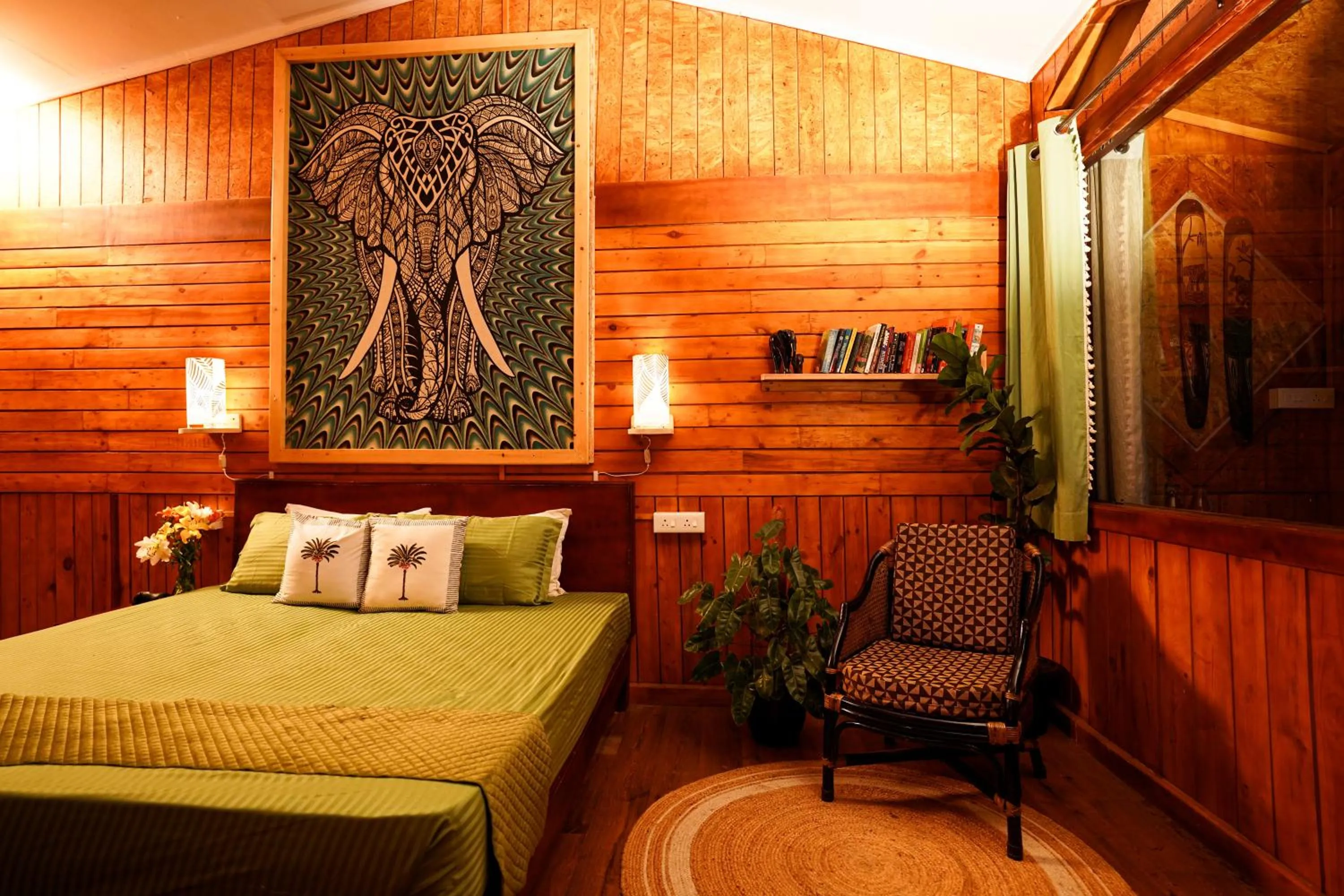 Bed in De Rock Jungle Living Resort