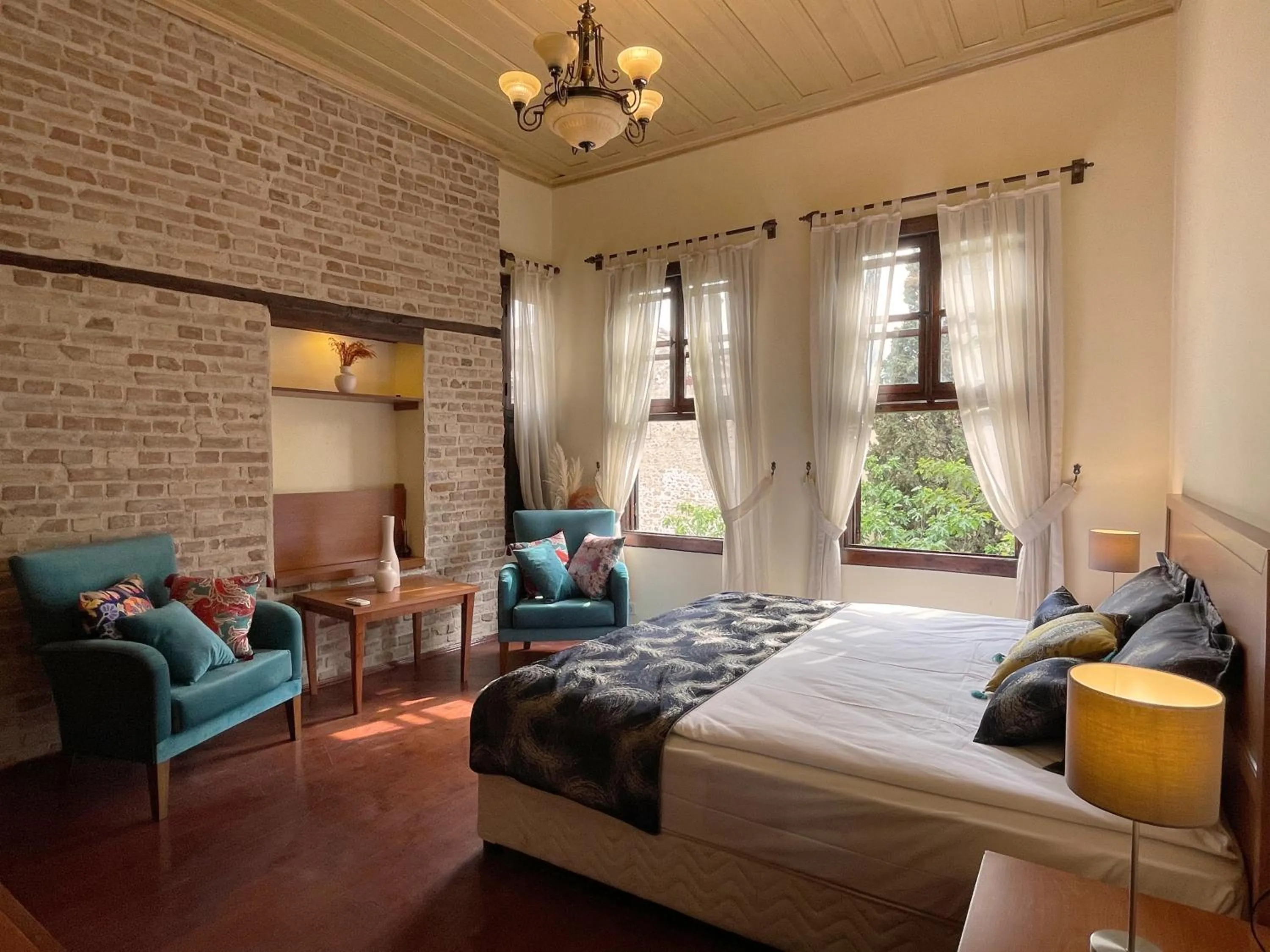 Photo of the whole room, Bed in Hotel Mille Kaleiçi