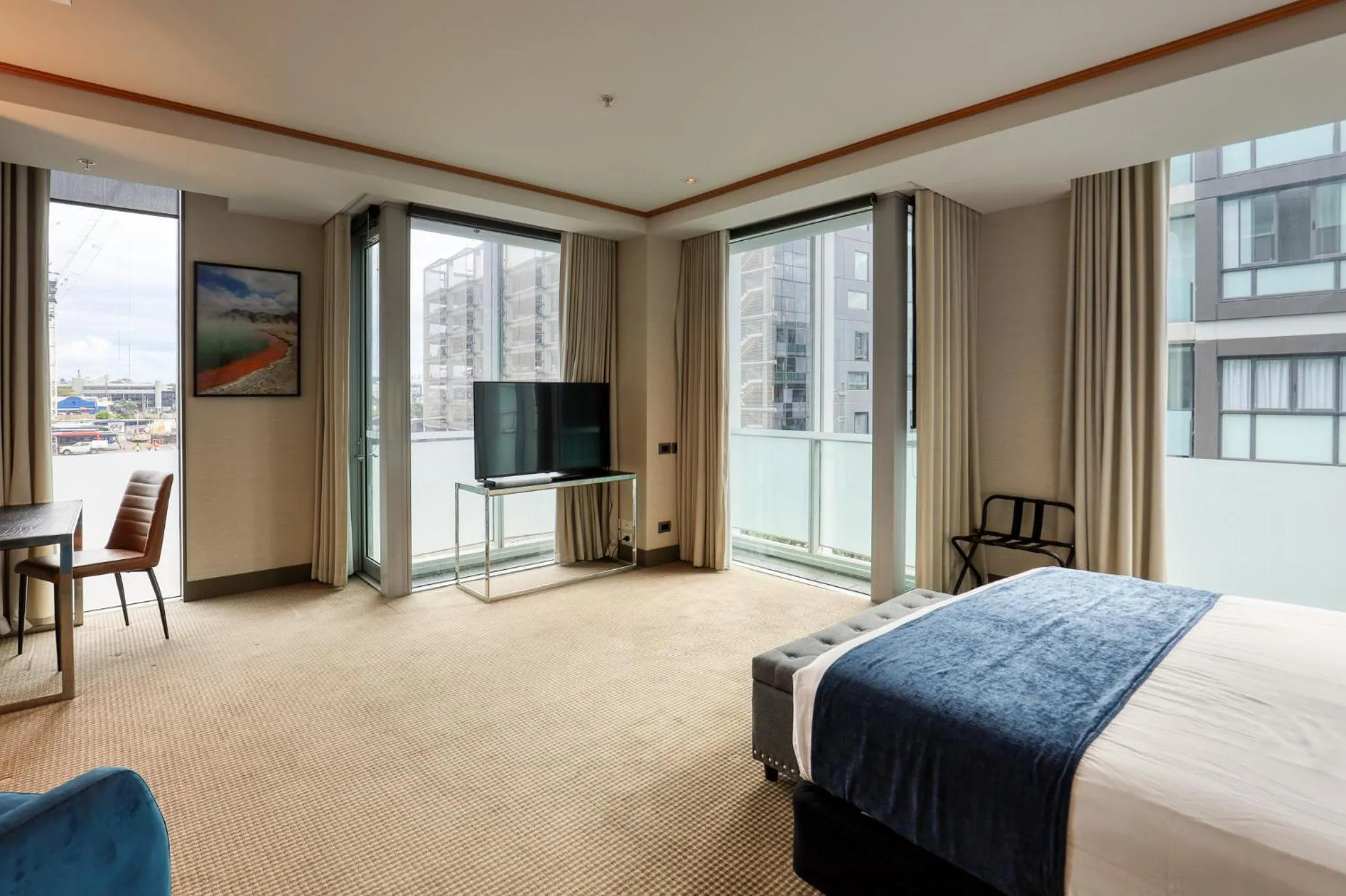 TV and multimedia, Bed in Marsden Viaduct