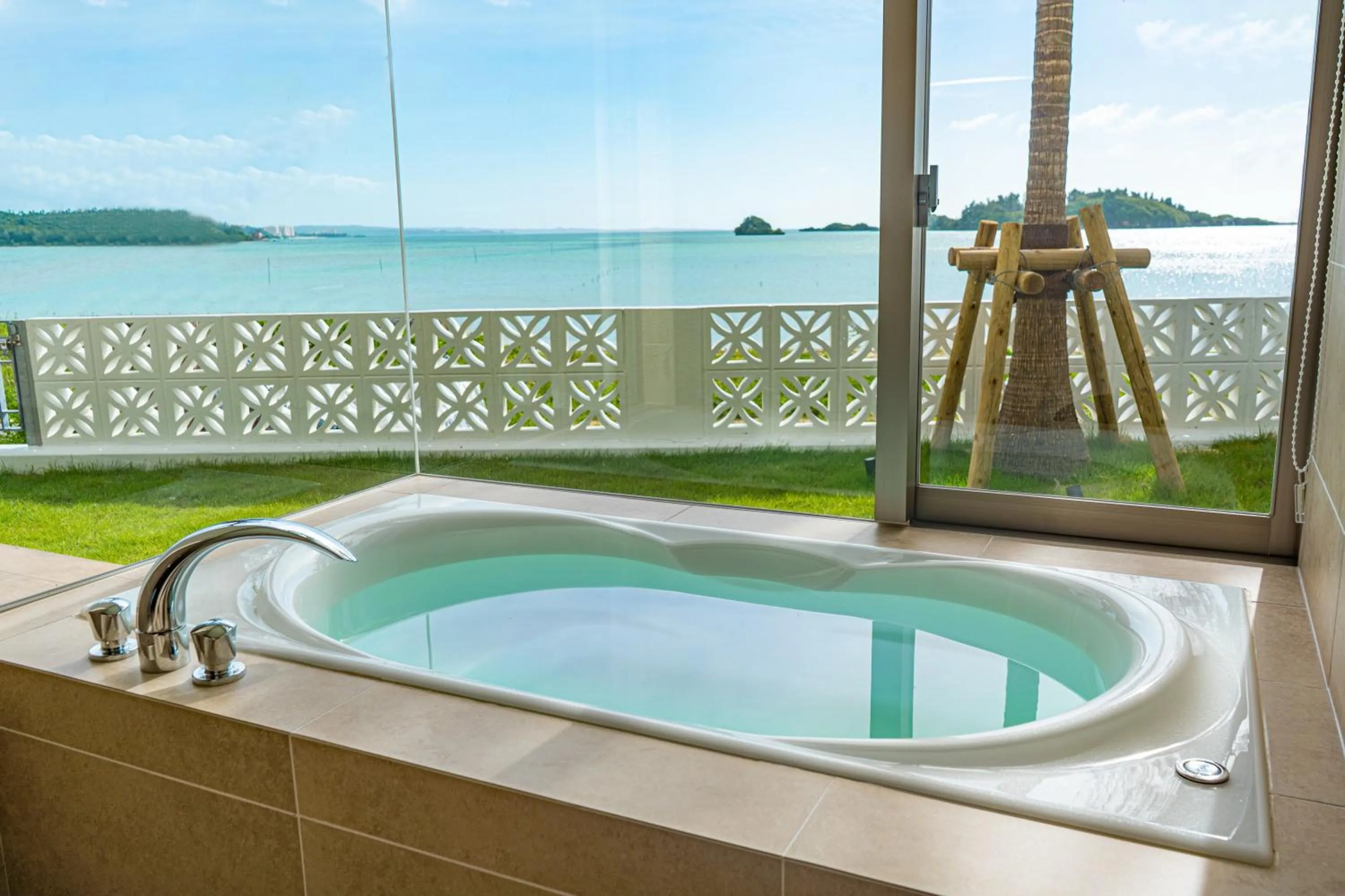 Natural landscape in Villa VALIOSA ON THE BEACH