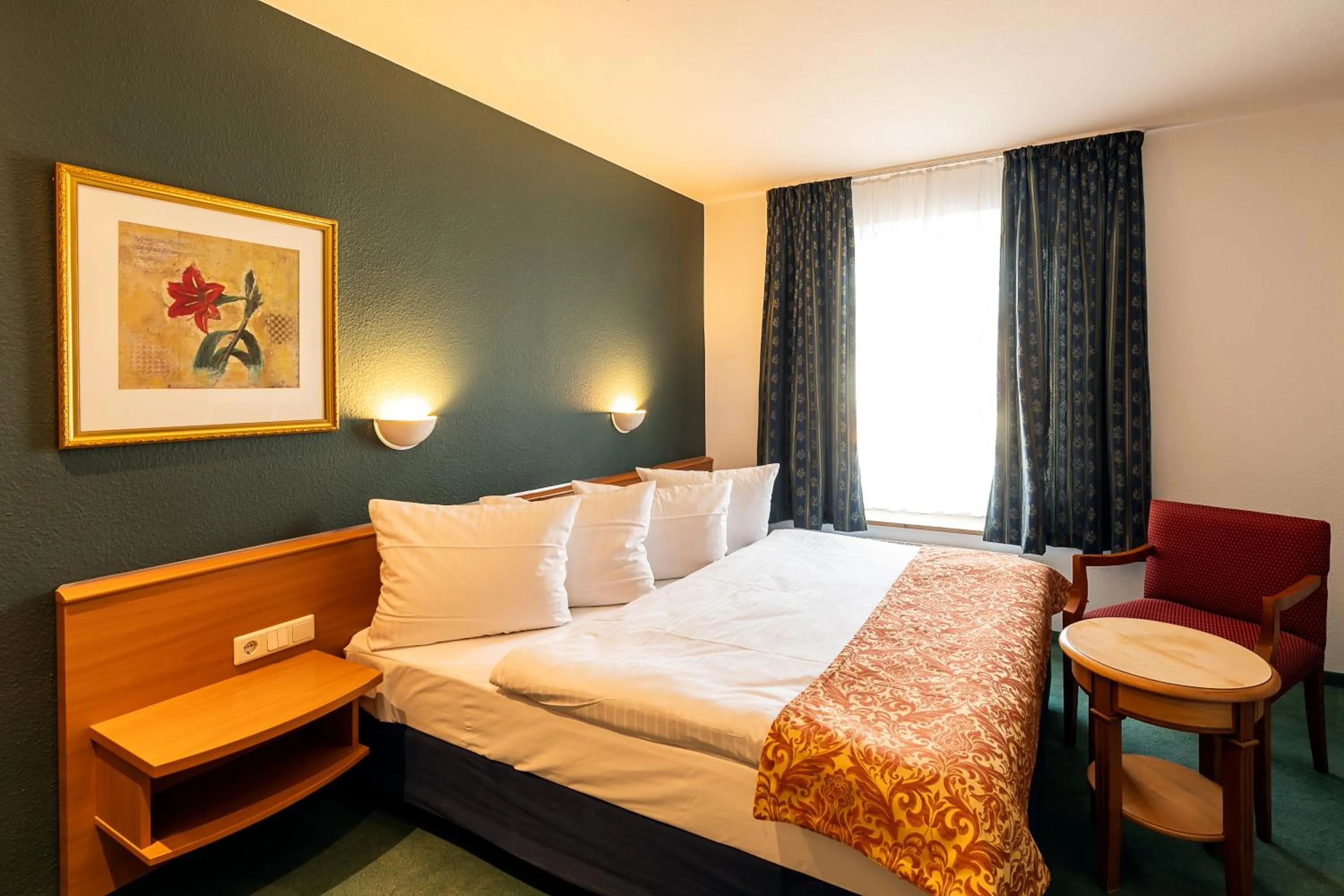 Photo of the whole room, Bed in Parkhotel Hohnstein by STEIGER Hotels