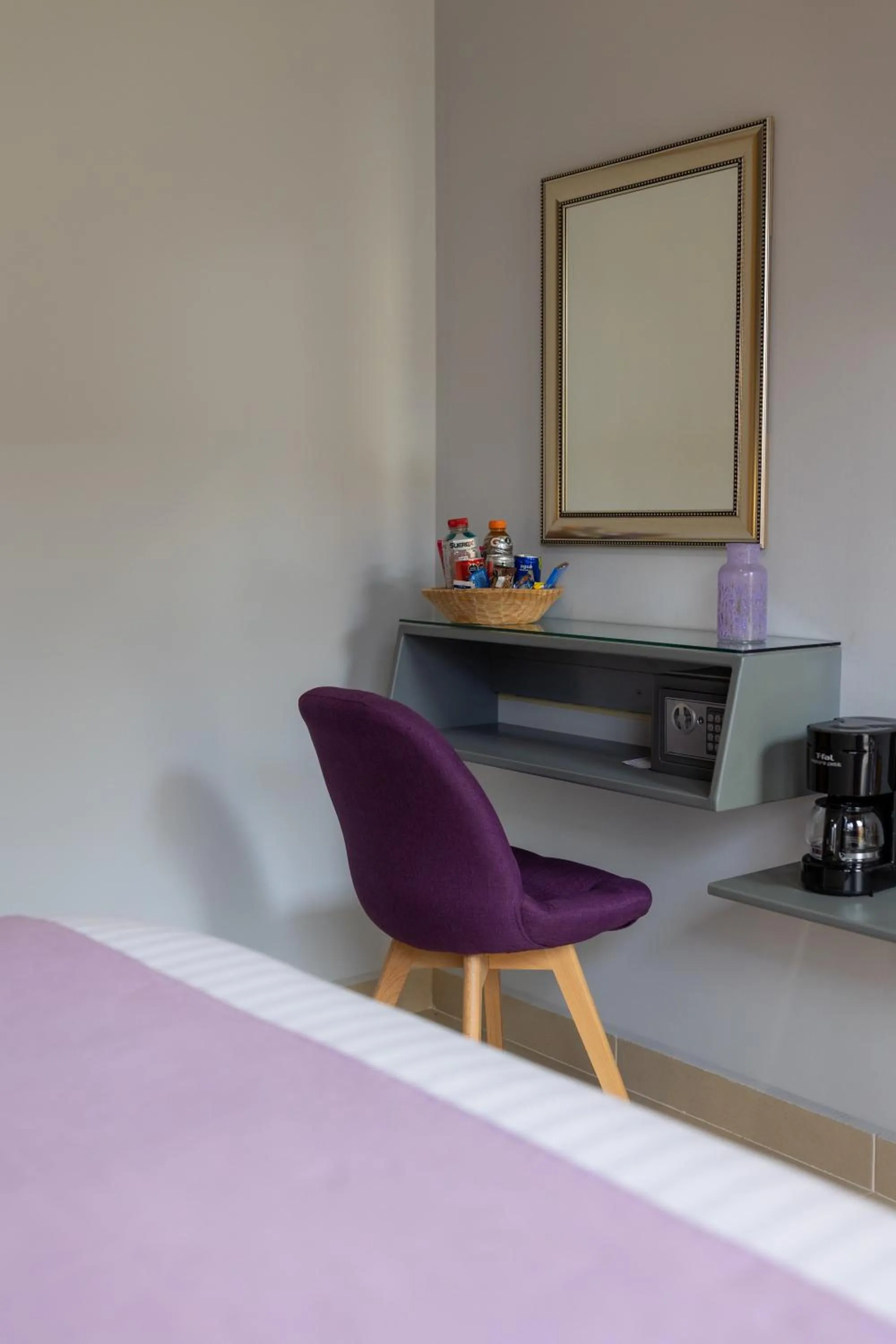 Coffee/tea facilities, Bed in ArcoSodi Hotel Boutique