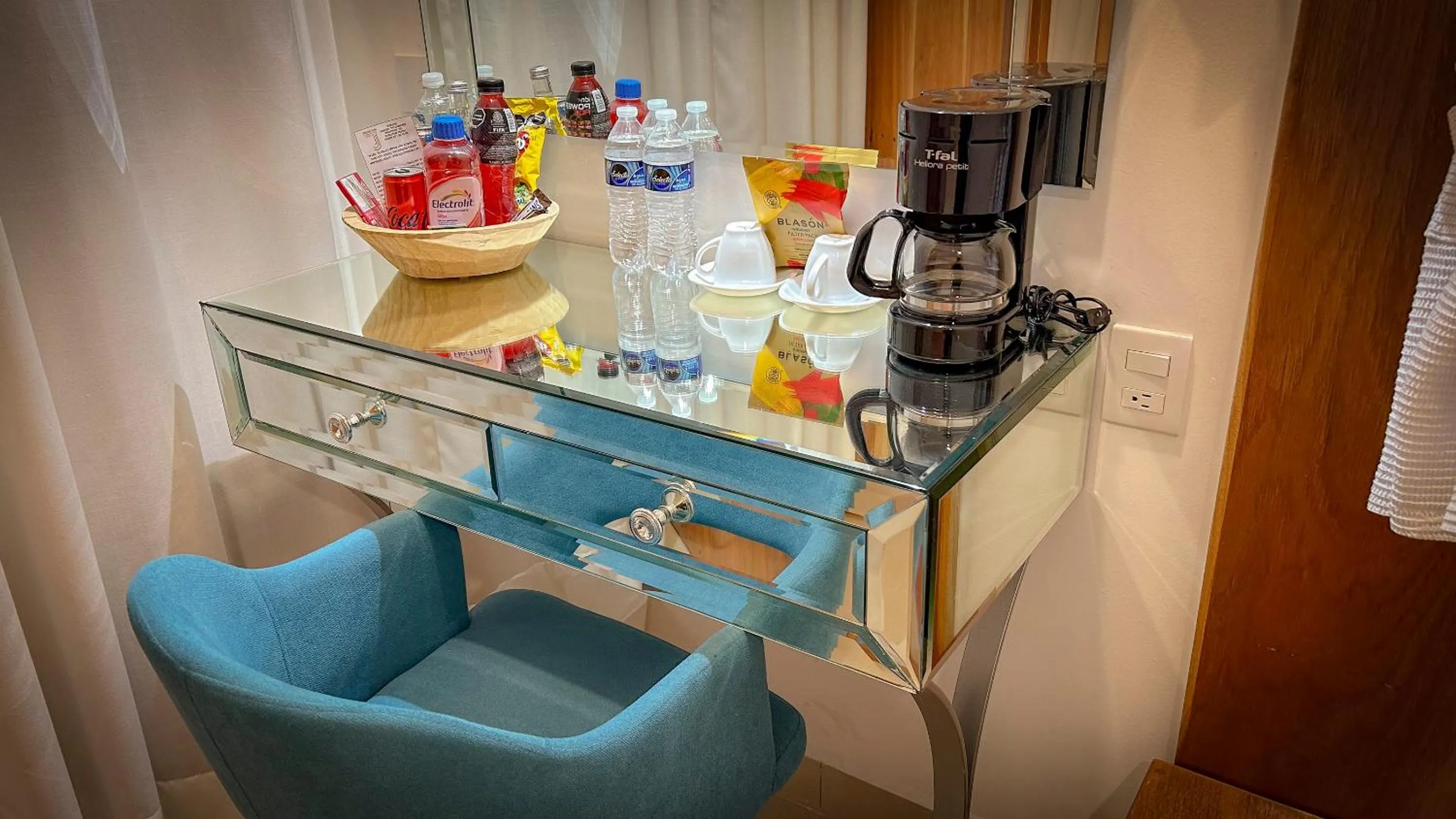 Coffee/tea facilities in ArcoSodi Hotel Boutique