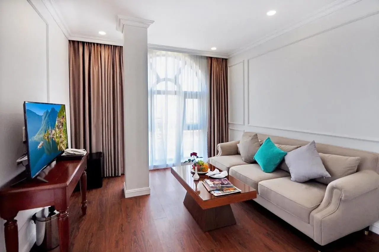 Queen Suite with Sea View in Sunflower Hotel Phú Yên Queen Suite with Sea View in Sunflower Hotel Phú Yên