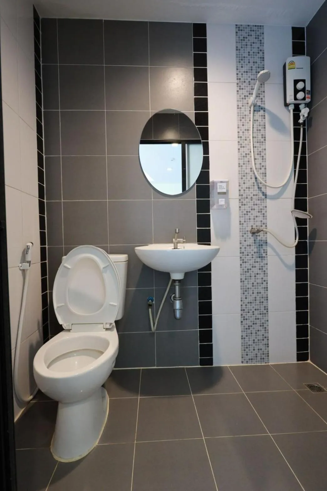 Bathroom in Newman hotel