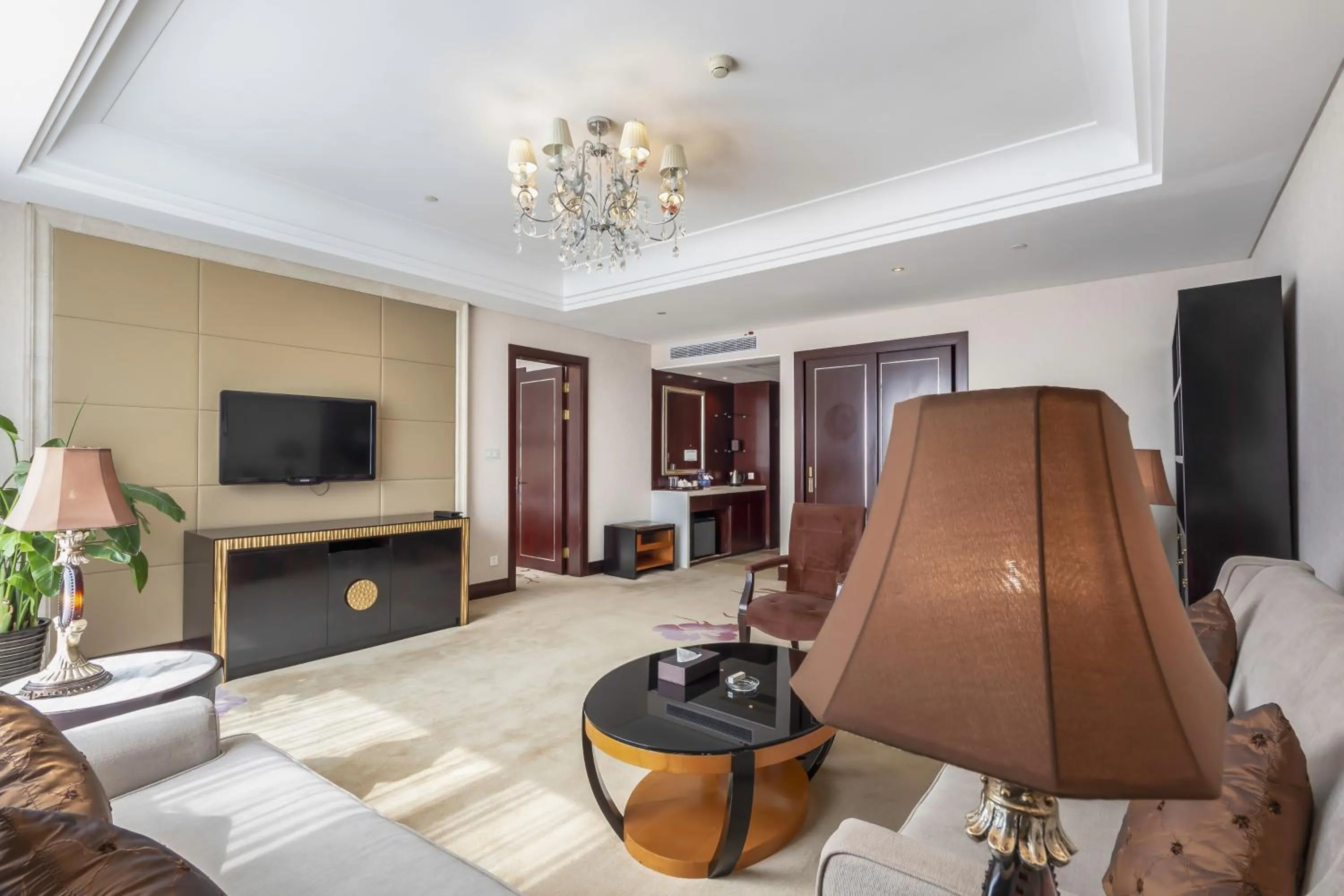 Wyndham Xinyang Downtown