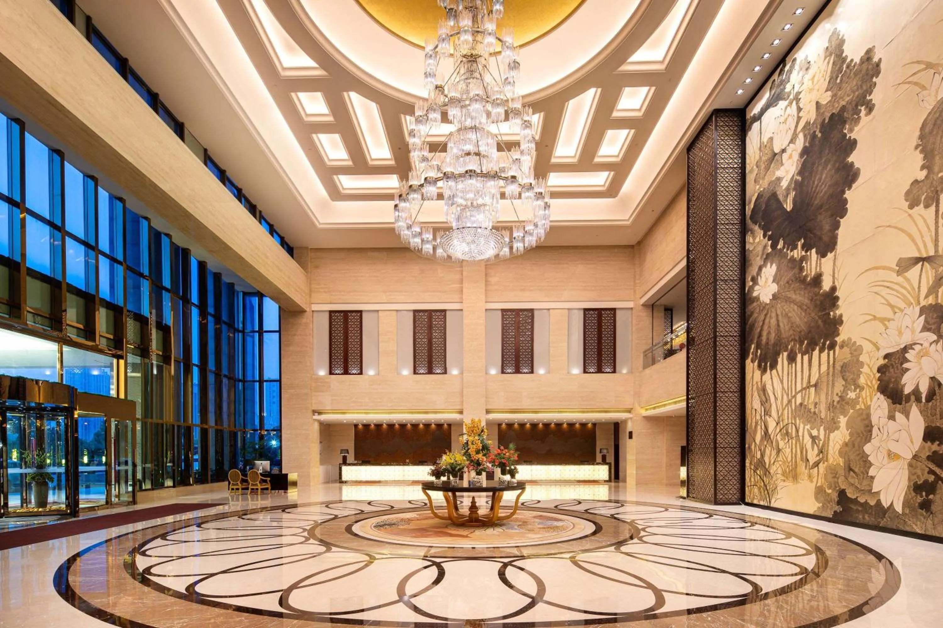 Lobby or reception in Wyndham Xinyang Downtown
