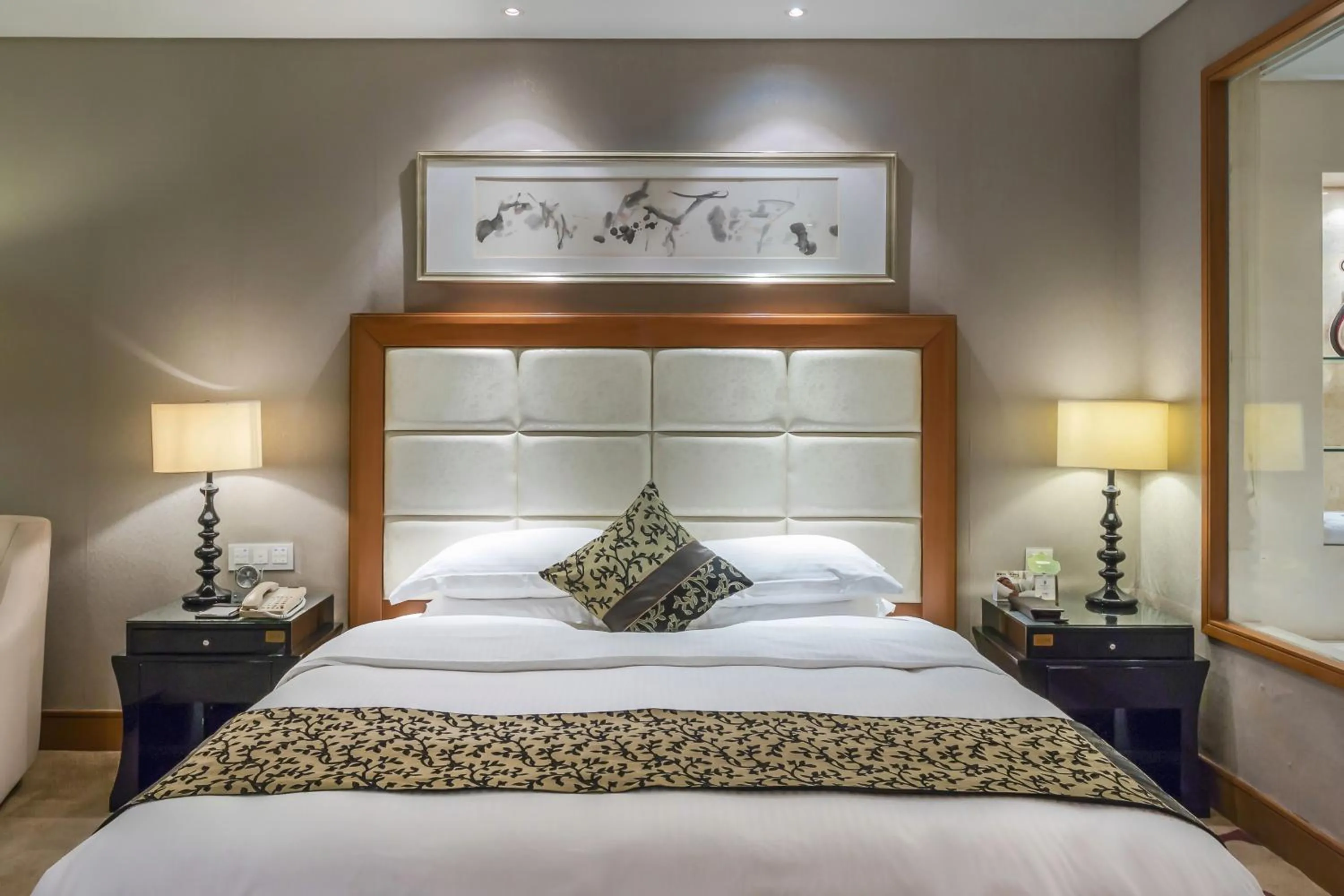 Bed in Wyndham Xinyang Downtown