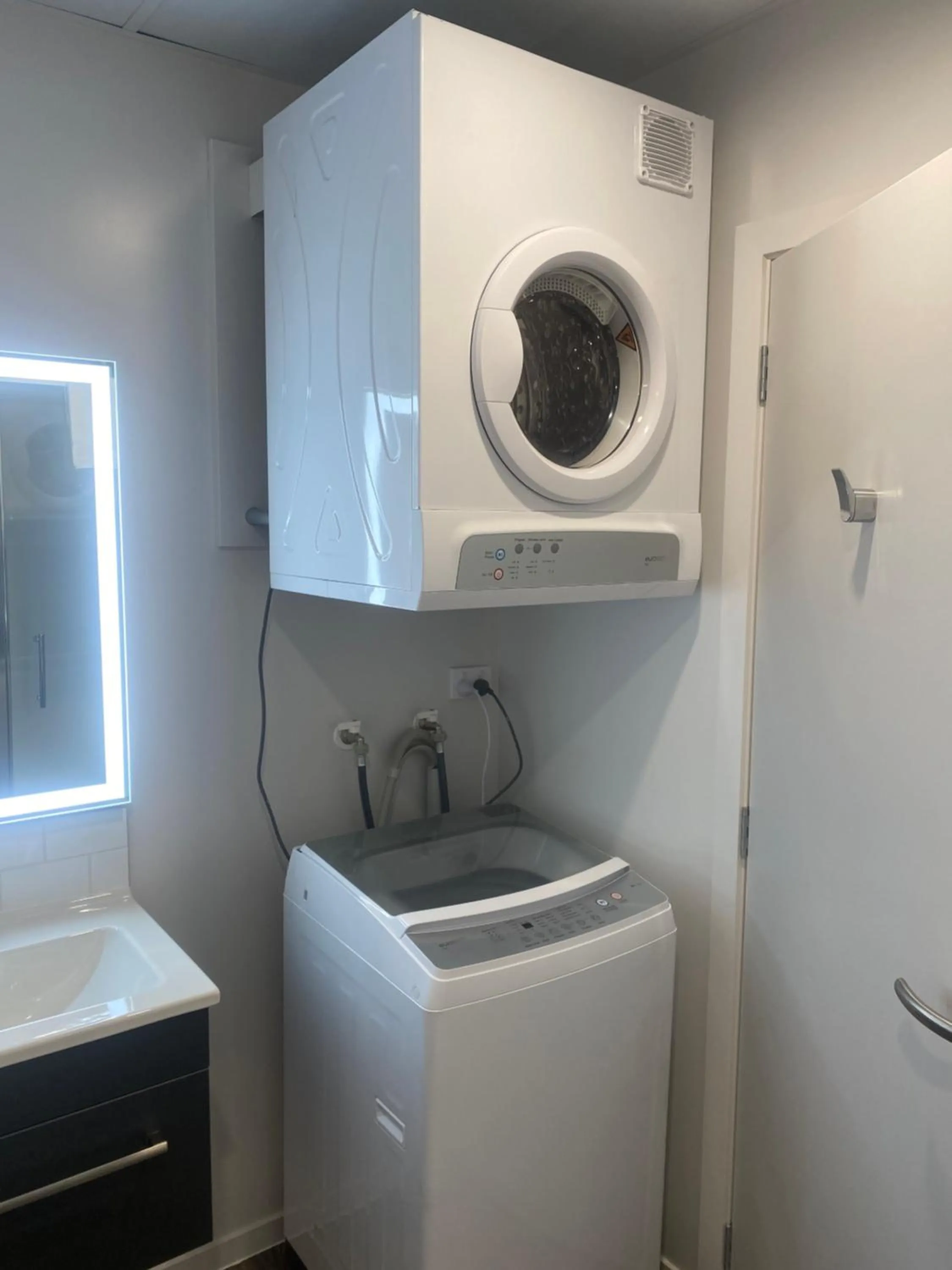 Bathroom in Ramada by Wyndham Wellington Taranaki Street