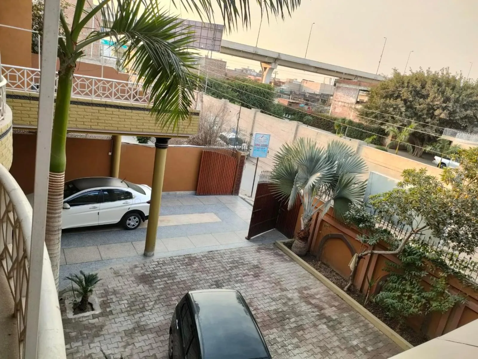 Hotel Royal Luxury Multan