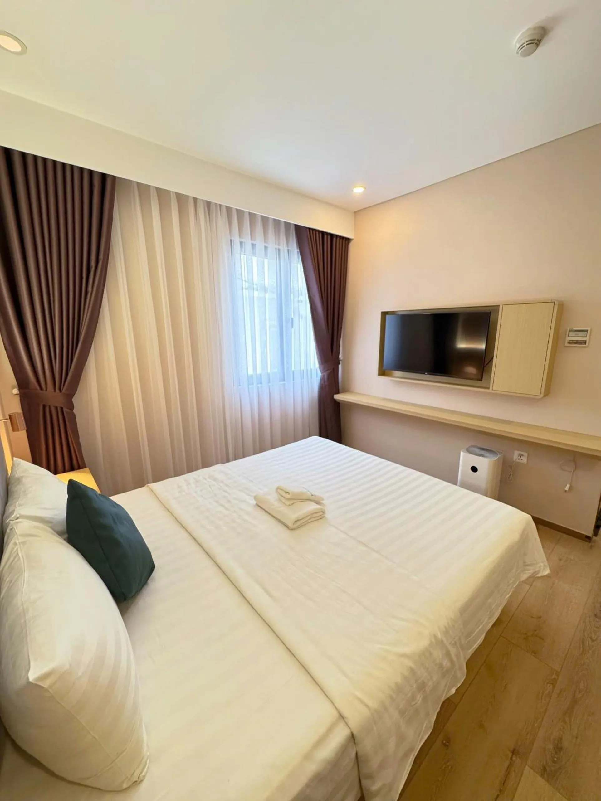 Bed in Elong me Hotel