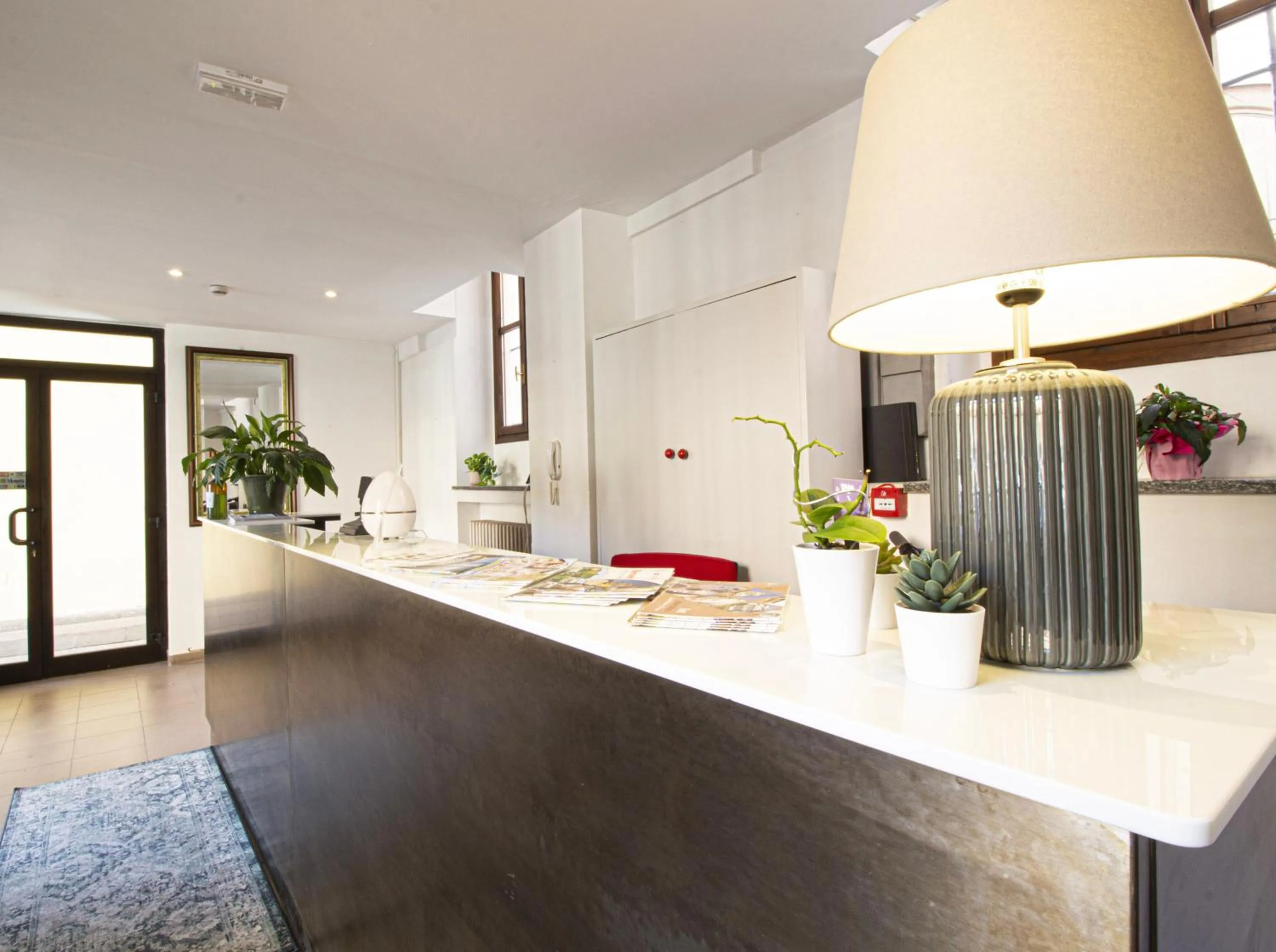 Lobby or reception in LVG Hotel Collection - Tornielli 9