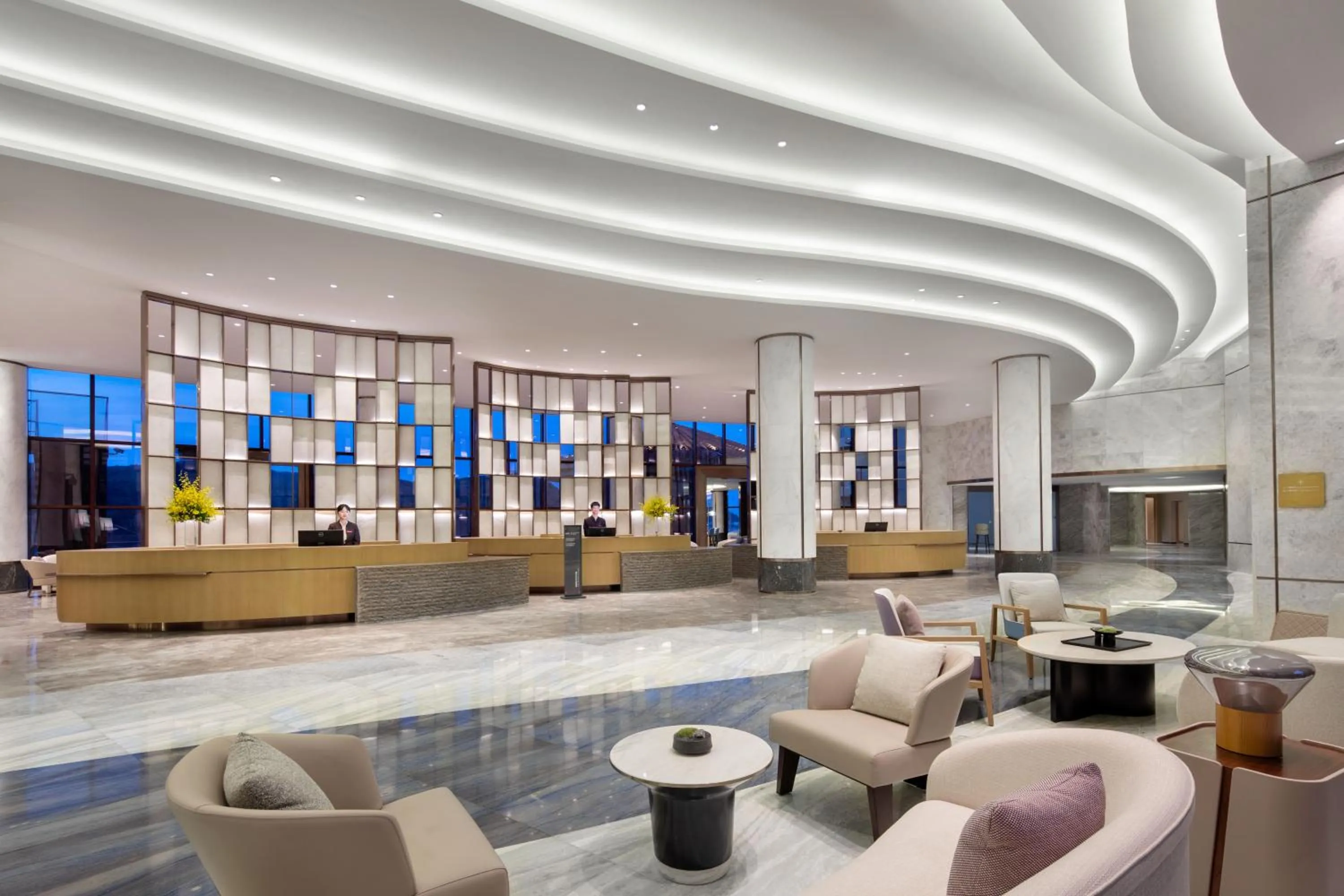Lobby or reception in Crowne Plaza Zhoushan Seaview by IHG