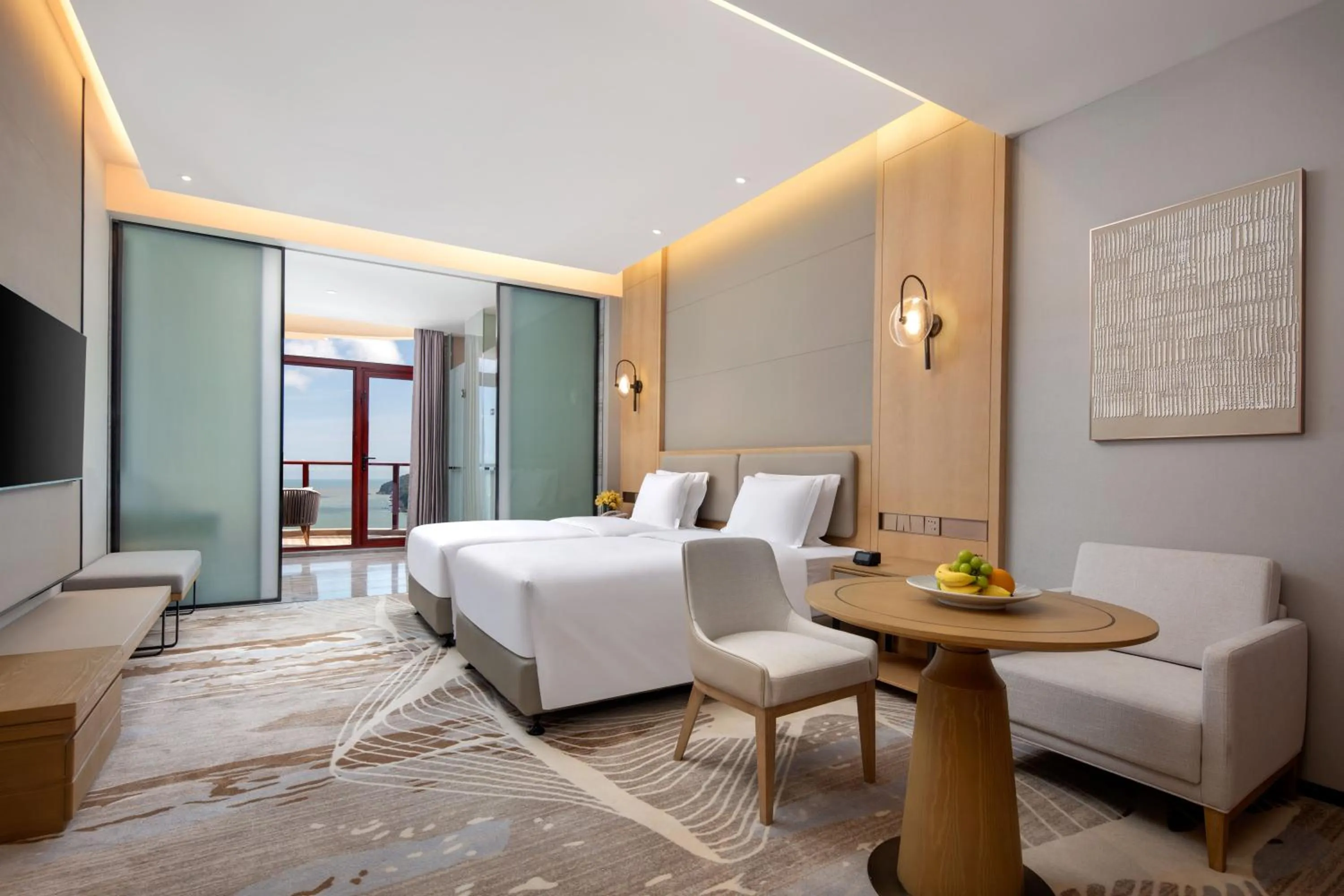 Photo of the whole room, Bed in Crowne Plaza Zhoushan Seaview by IHG