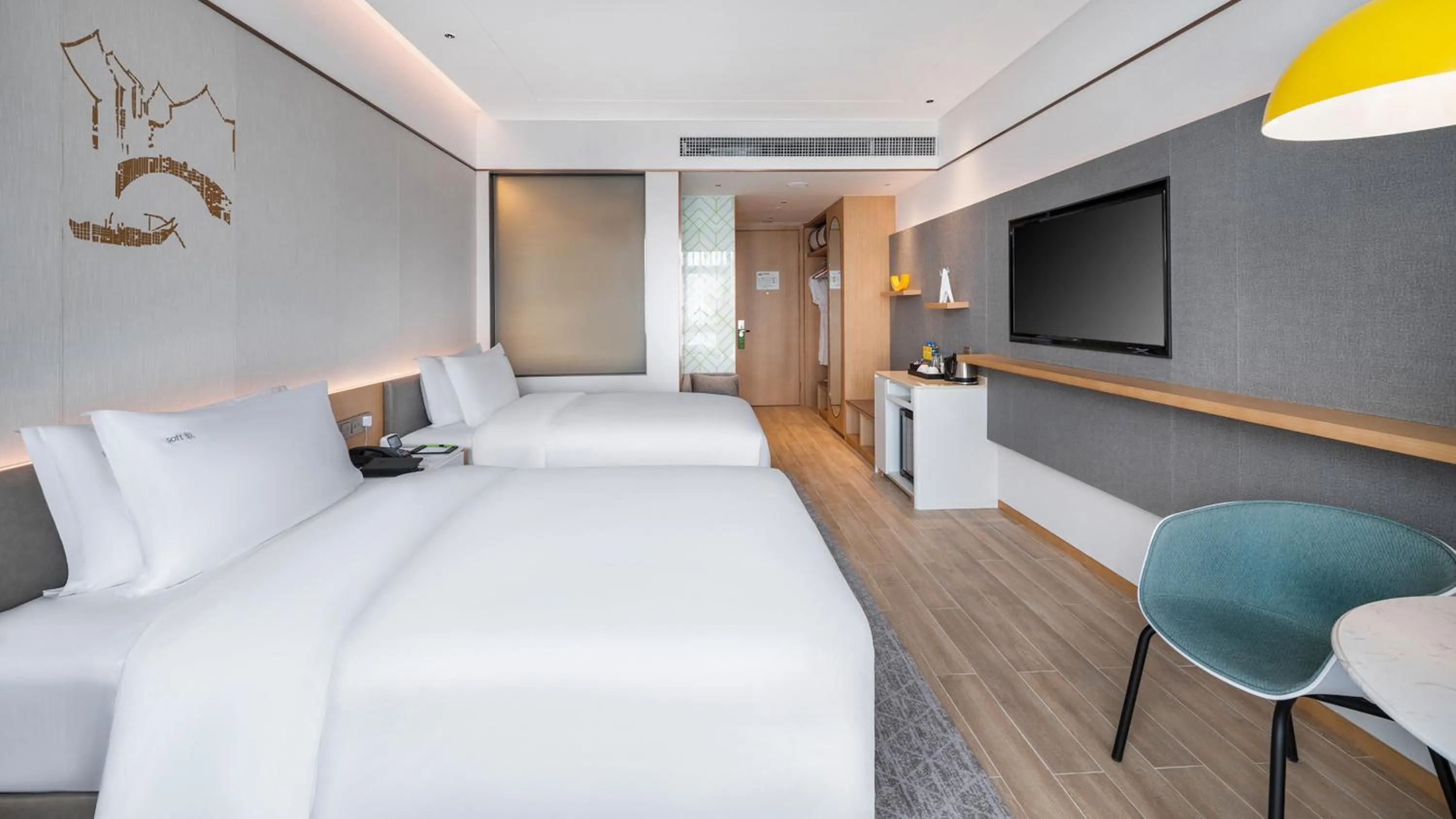 Photo of the whole room, Bed in Holiday Inn Tongren Wanshan by IHG