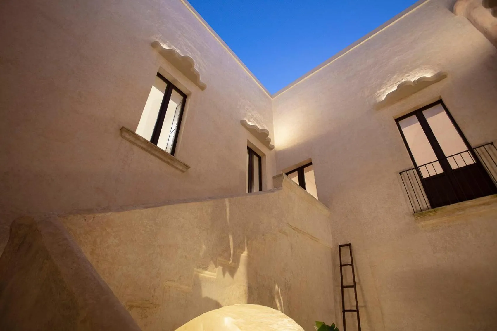 Property building in Palazzo Donna Titì