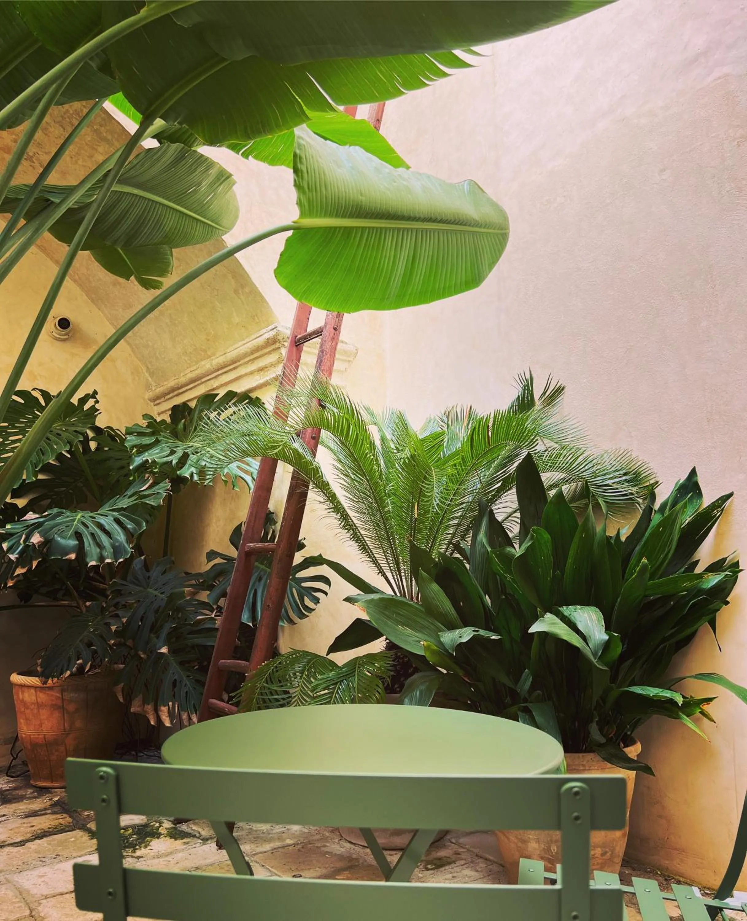 Inner courtyard view in Palazzo Donna Titì