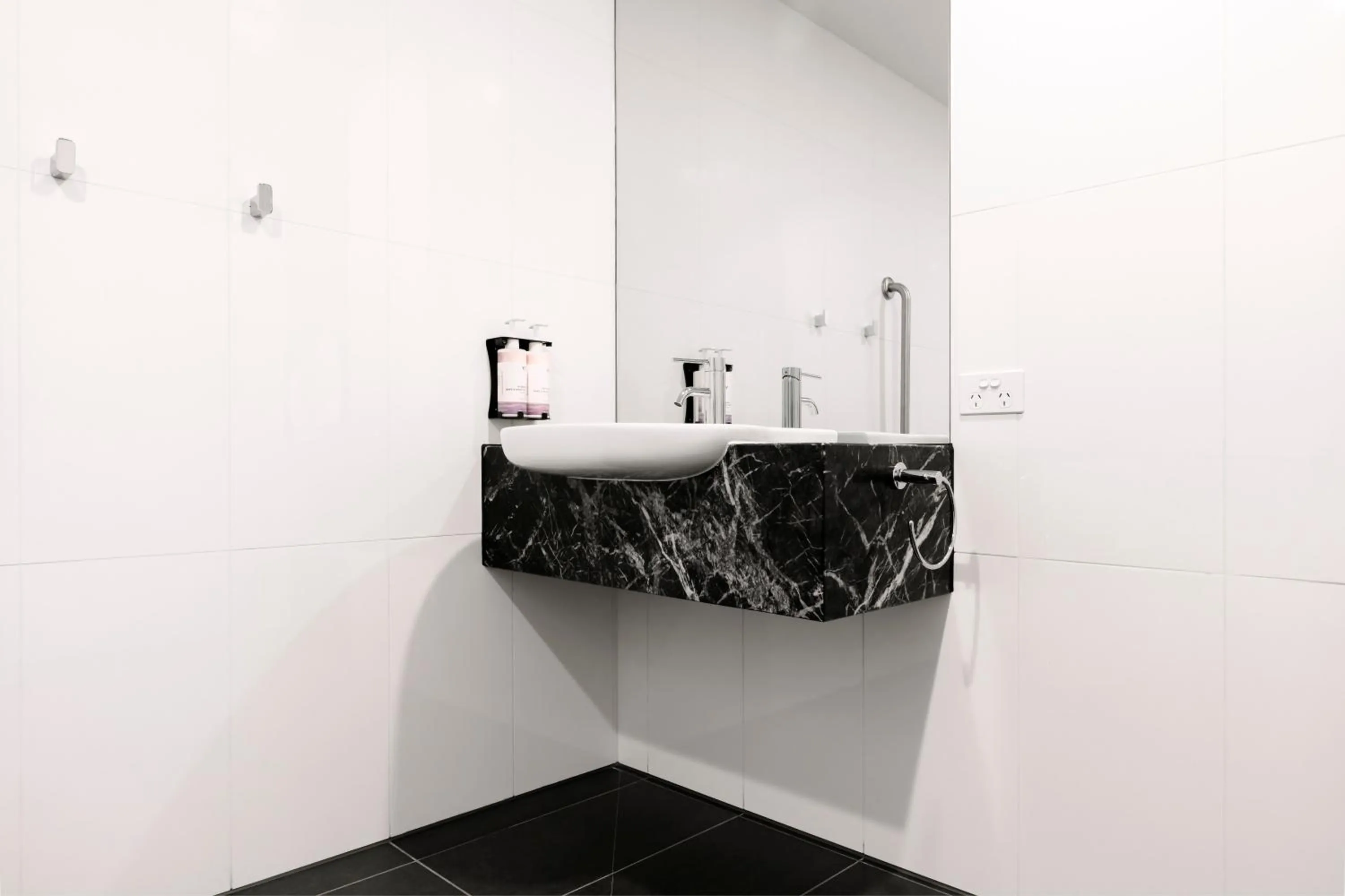 Bathroom in Movenpick Hotel Melbourne On Spencer