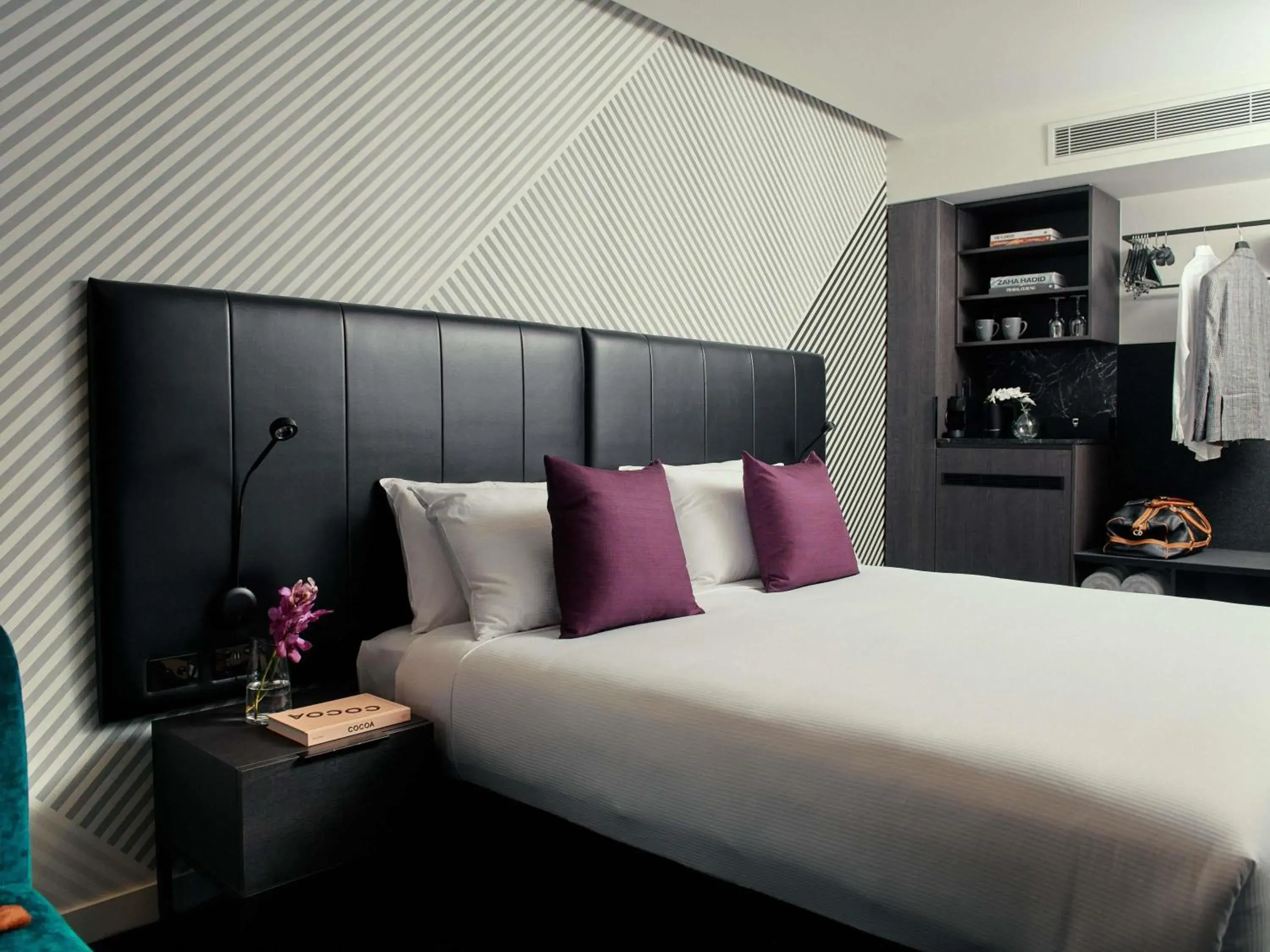 Superior King Room in Movenpick Hotel Melbourne On Spencer Superior King Room in Movenpick Hotel Melbourne On Spencer