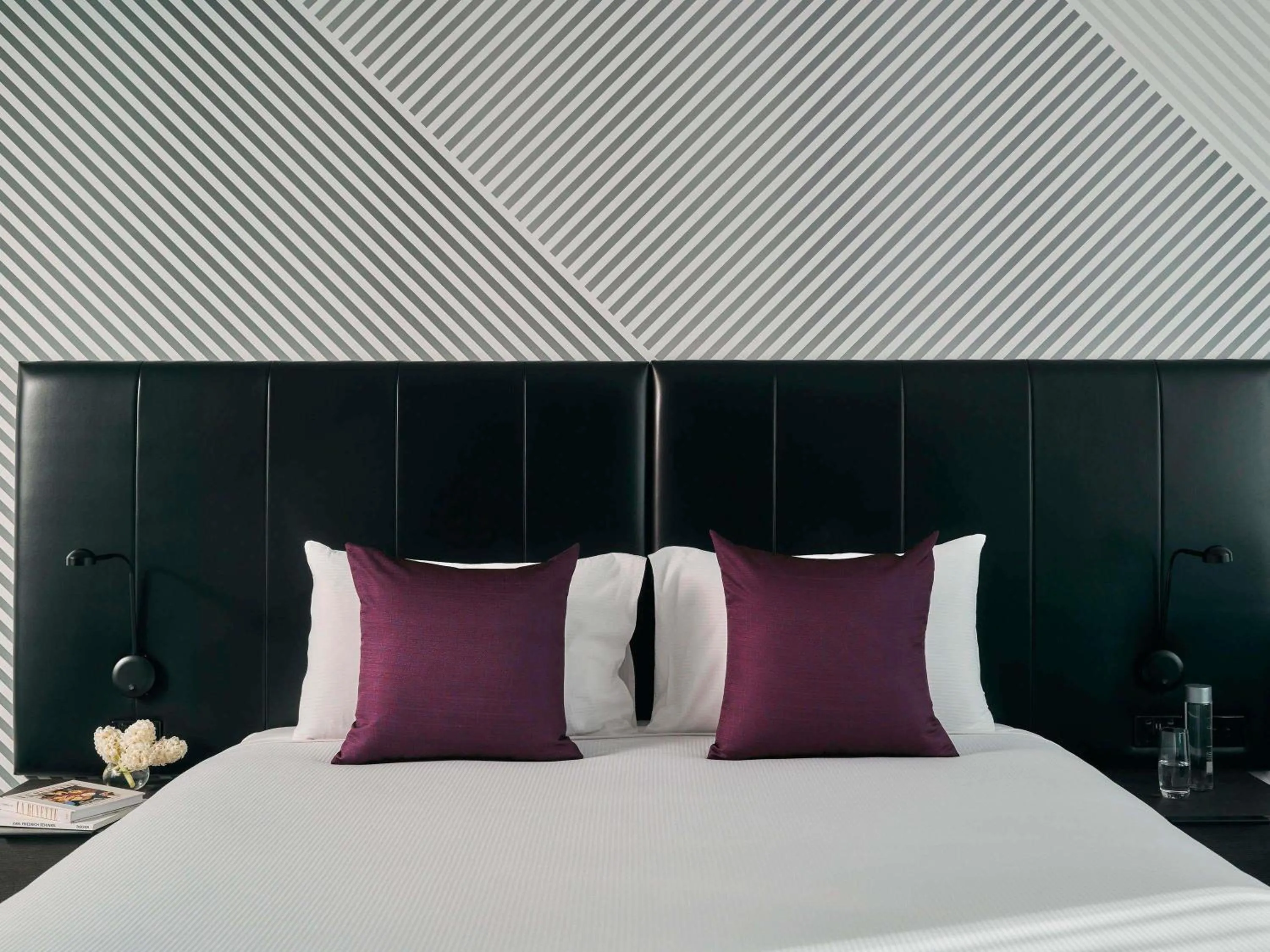 Bedroom, Bed in Movenpick Hotel Melbourne On Spencer