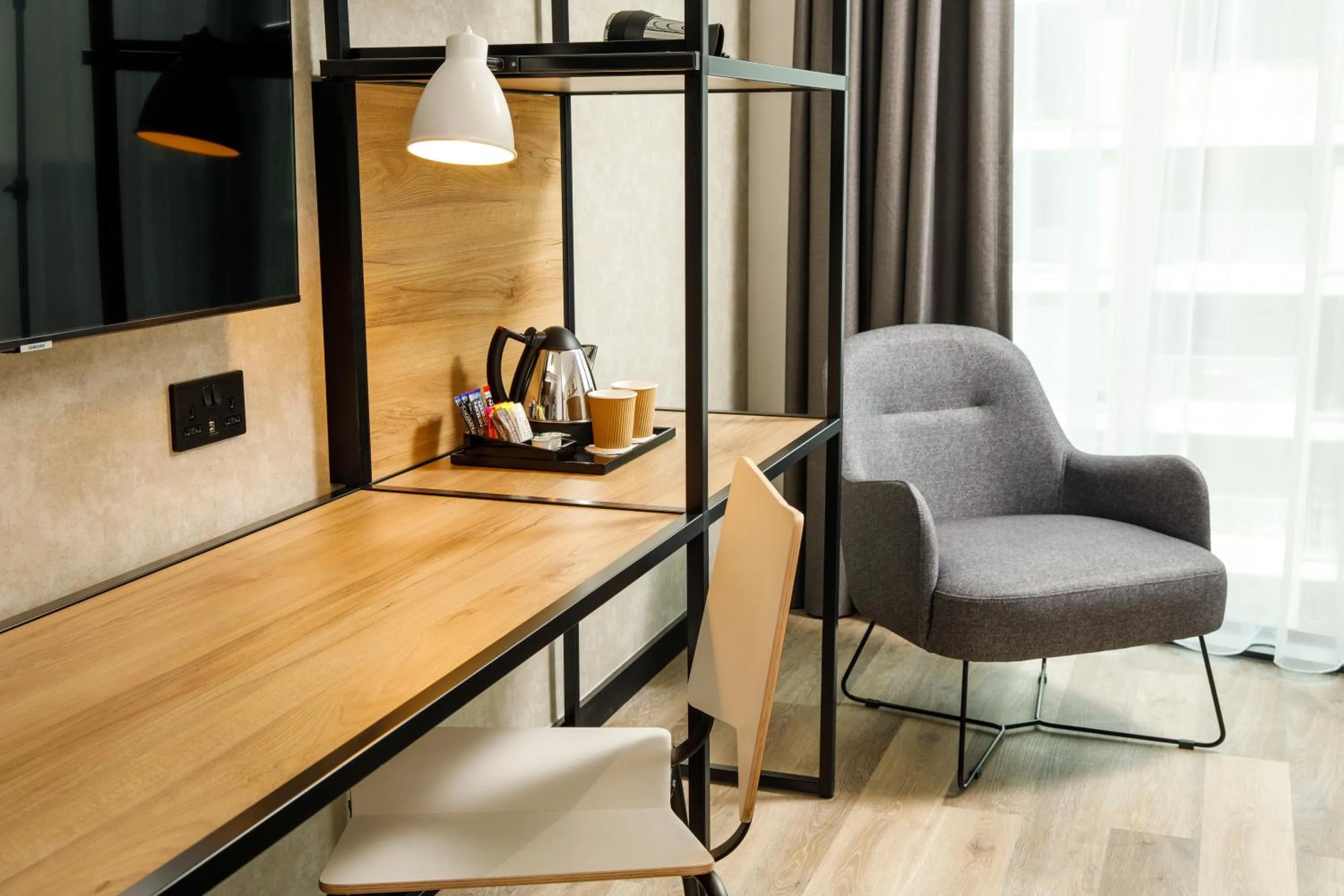 Coffee/tea facilities in ibis London Sutton Point